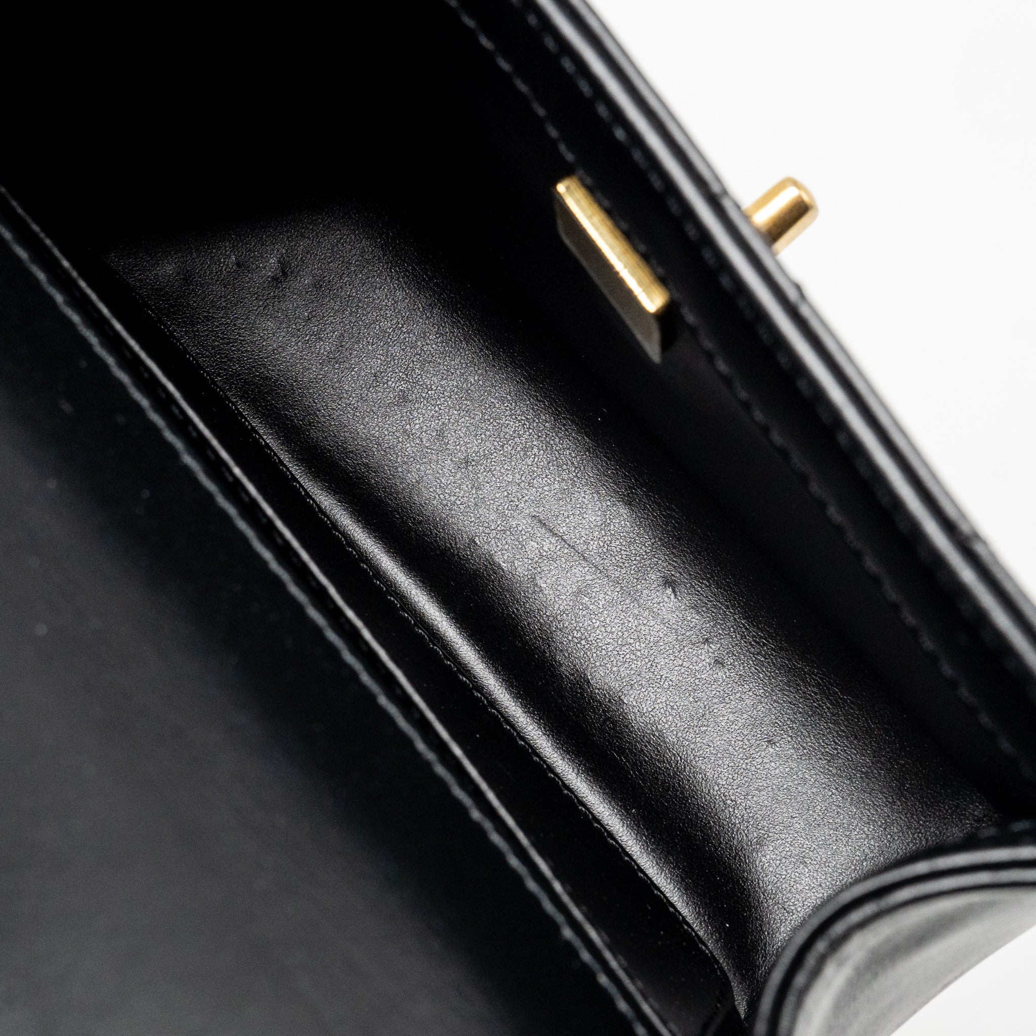 CHANEL GOLD CRUSH FLAP BAG CALFSKIN BLACK GHW (MICROCHIP)