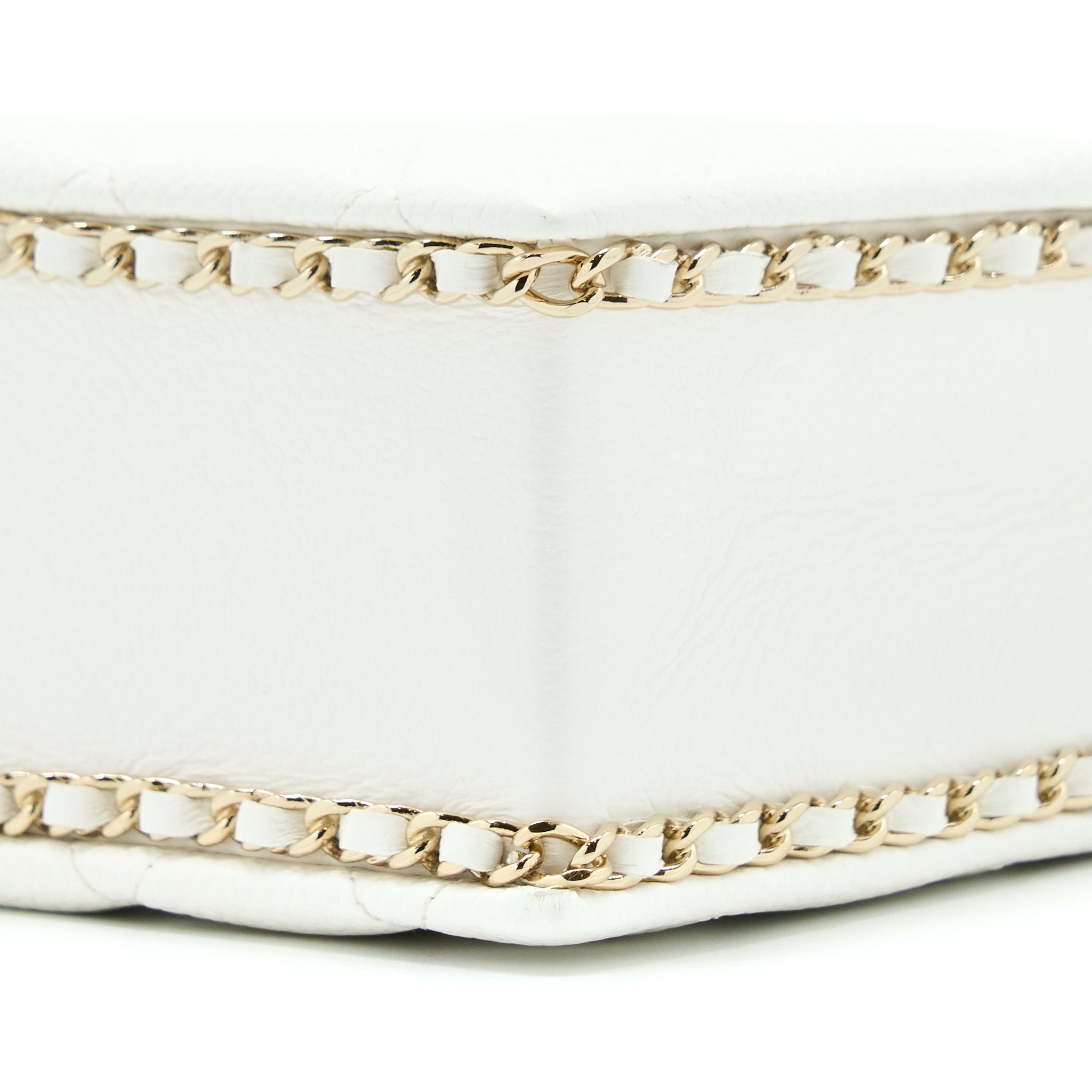 CHANEL VERTICAL EVENING CHAIN BAG CAVIAR WHITE LGHW (MICROCHIP)