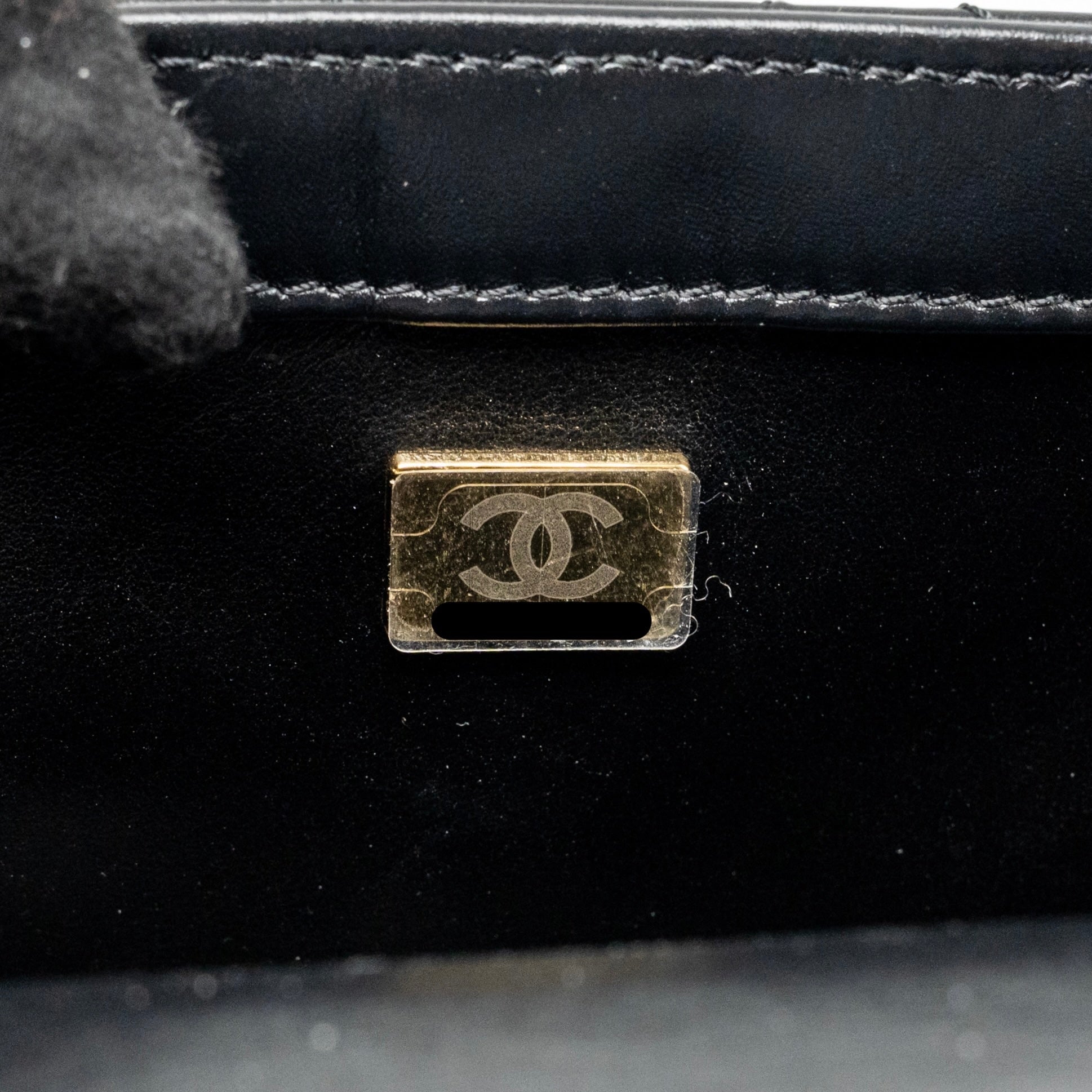 CHANEL GOLD CRUSH FLAP BAG CALFSKIN BLACK GHW (MICROCHIP)