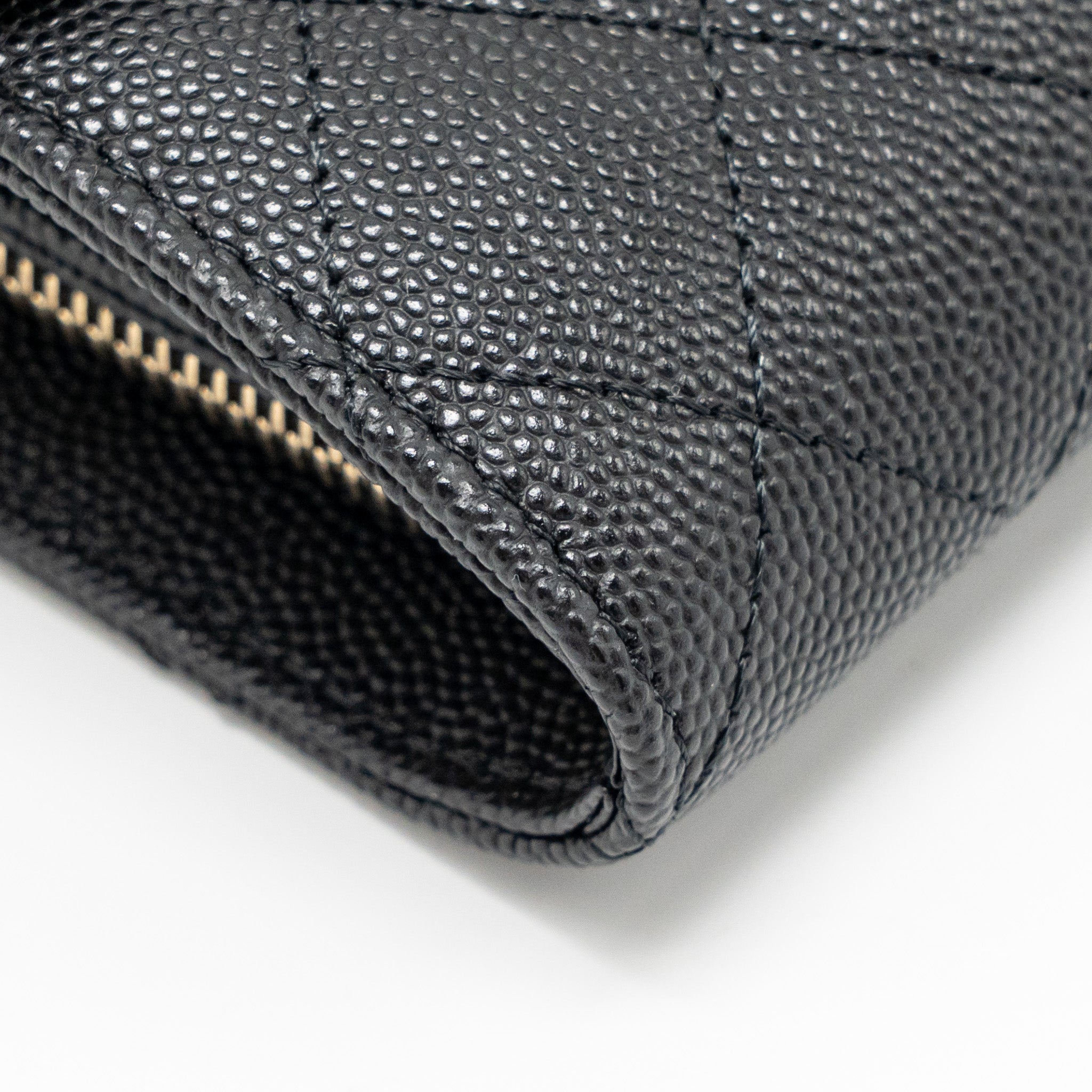 CHANEL 23P MINI CLUTCH WITH CHAIN CAVIAR BLACK LGHW (MICROCHIP)