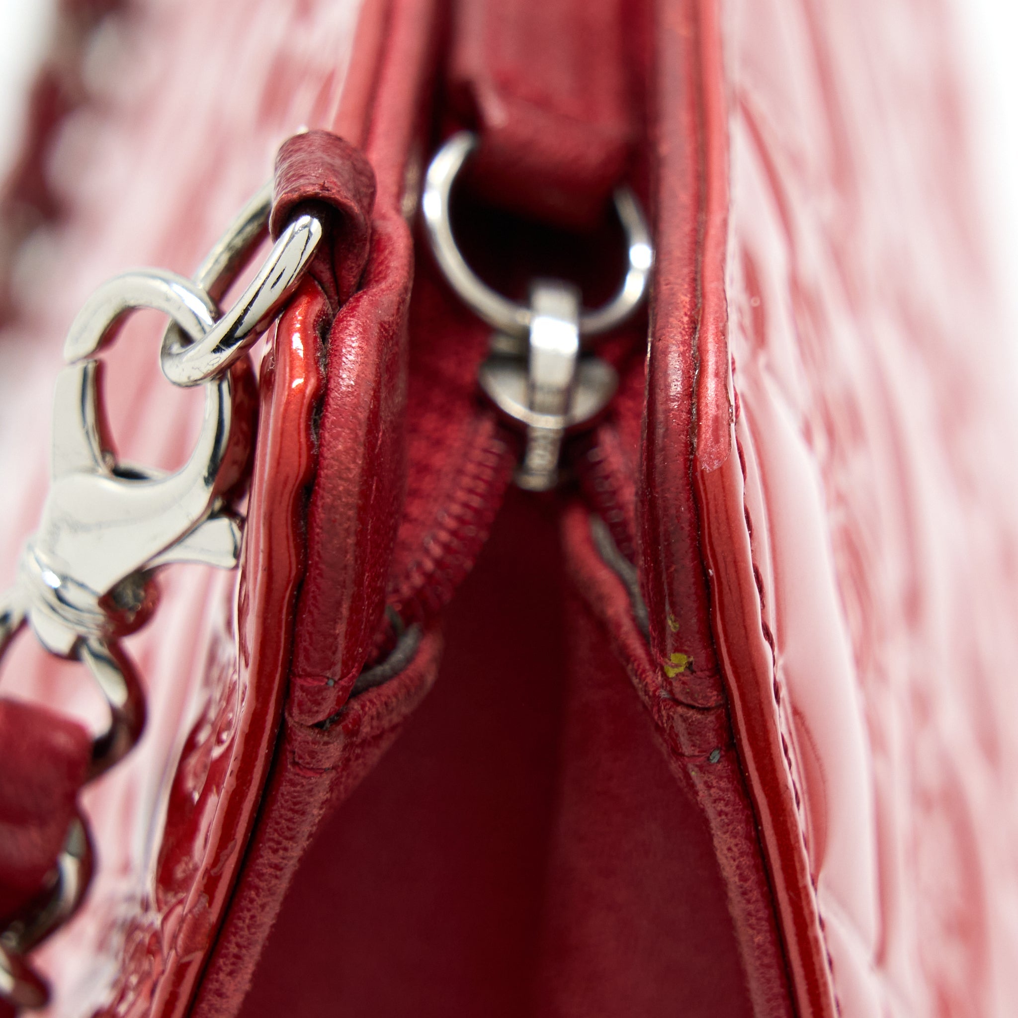 CHANEL VINTAGE LEATHER CHARM PRINTED CHAIN SHOULDER BAG RED SHW