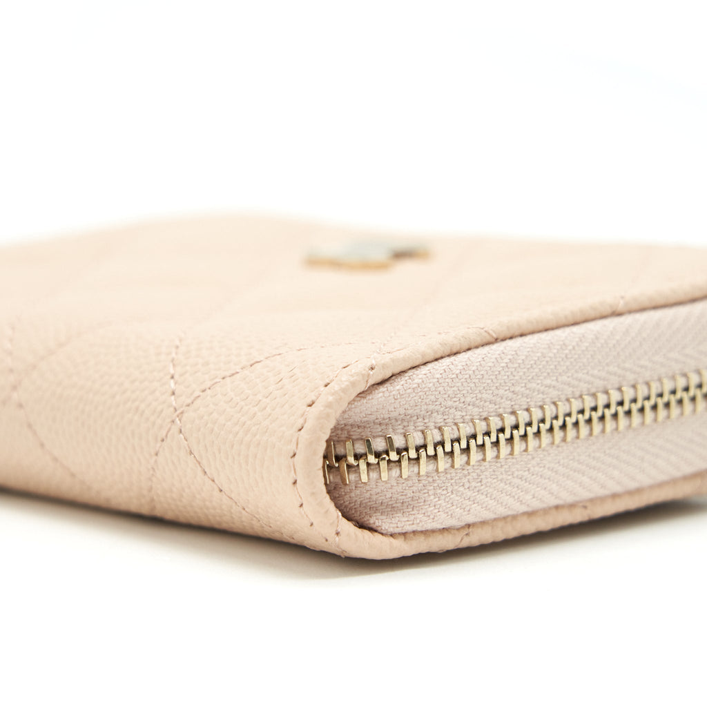 CHANEL 22C ZIPPY CARD HOLDER CAVIAR LIGHT BEIGE LGHW