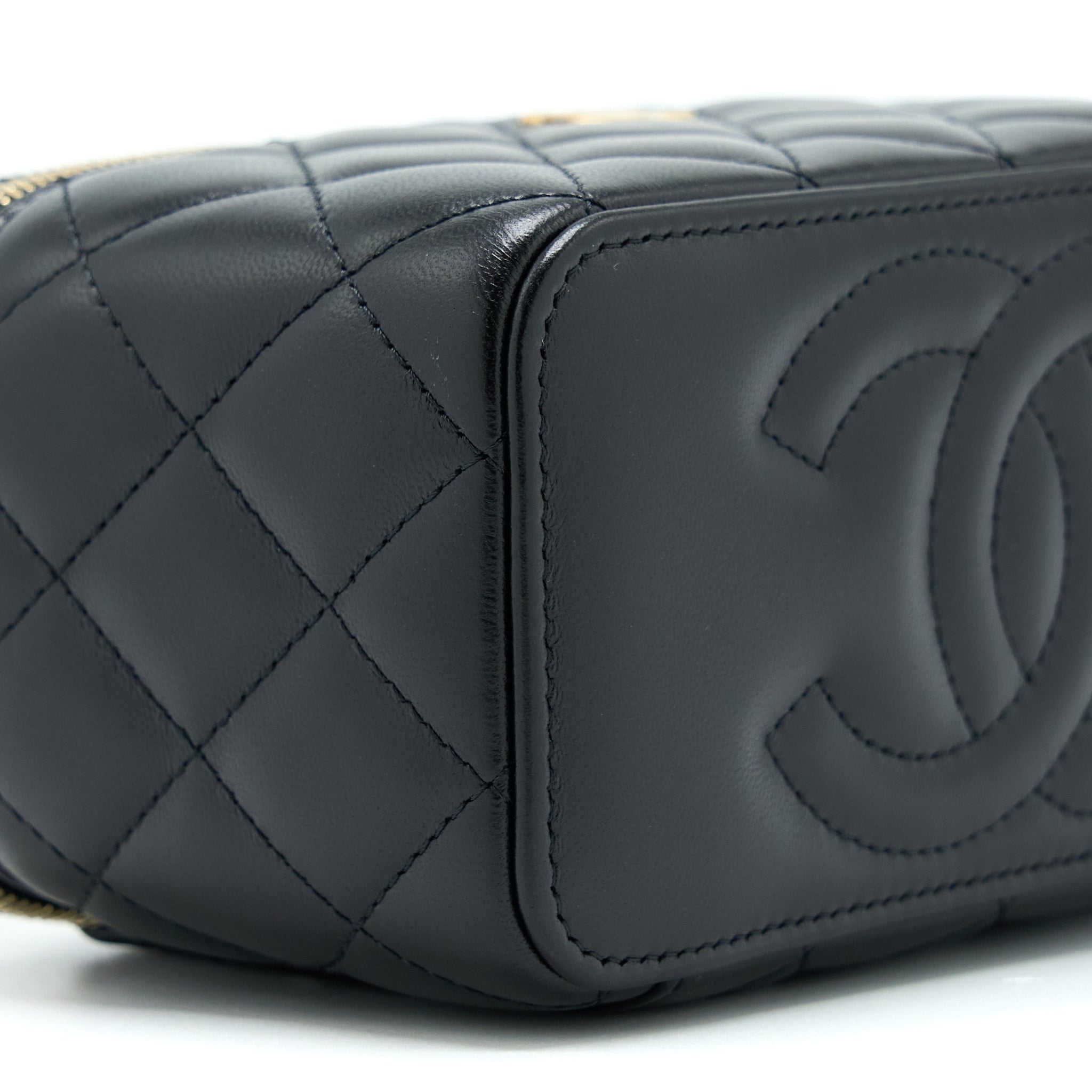 CHANEL LONG VANITY WITH DETAILED CHAIN LAMBSKIN BLACK GHW