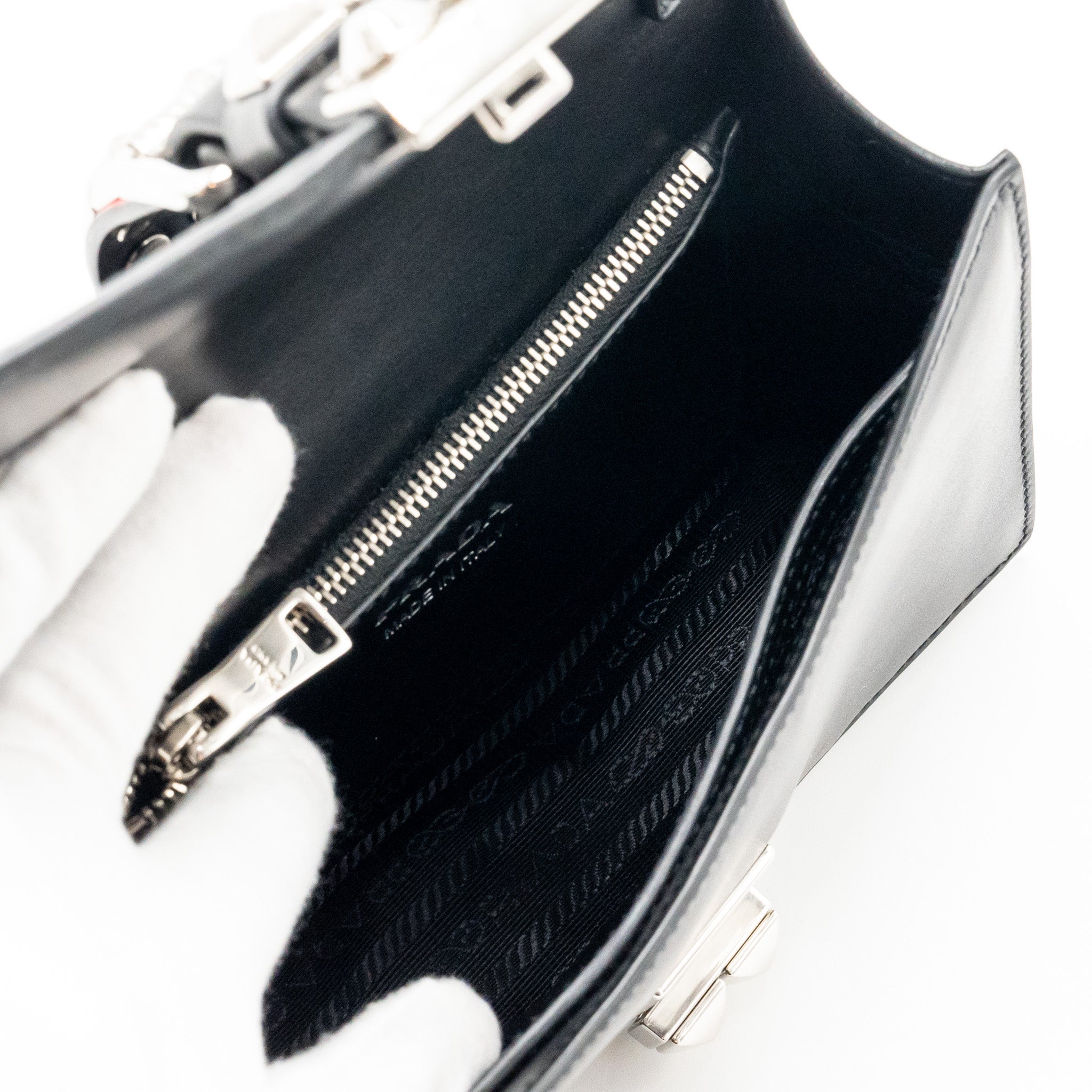 PRADA ELECTRA CITY FLAP BAG CALFSKIN BLACK/RED SHW