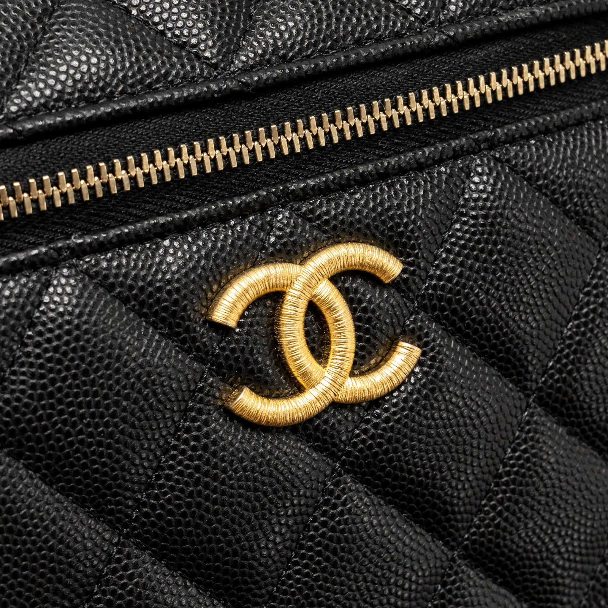 CHANEL TOP HANDLE VANITY BAG CAVIAR BLACK GHW (MICROCHIP)