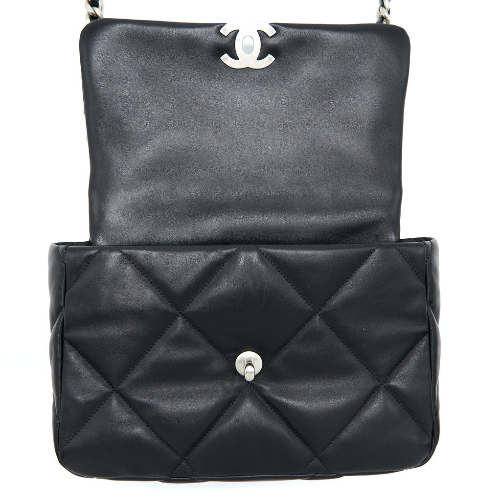 CHANEL MEDIUM 19 BAG GOATSKIN BLACK MULTICOLOUR HARDWARE (MICROCHIP)