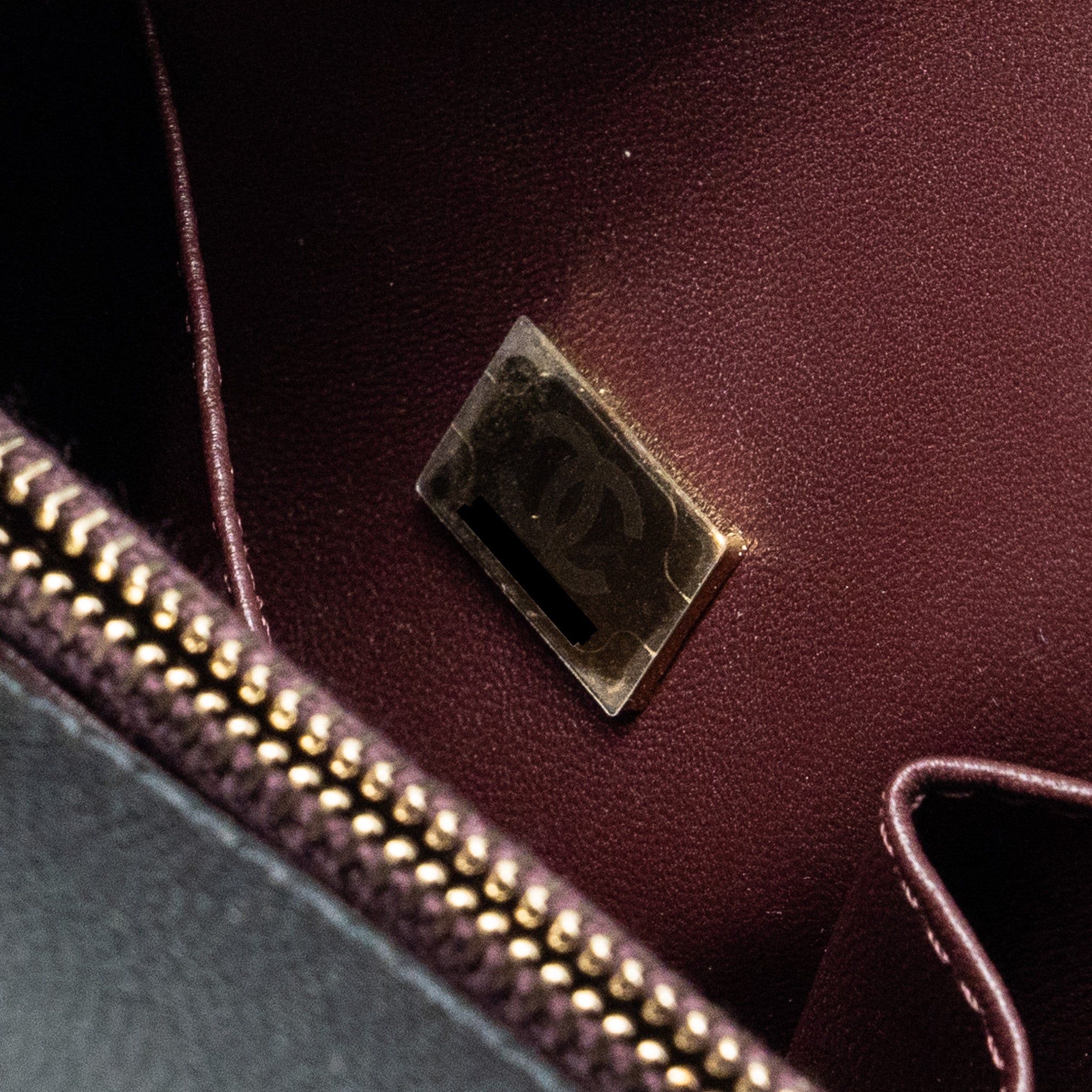 CHANEL LARGE COCO HANDLE CAVIAR BLACK LGHW (MICROCHIP)