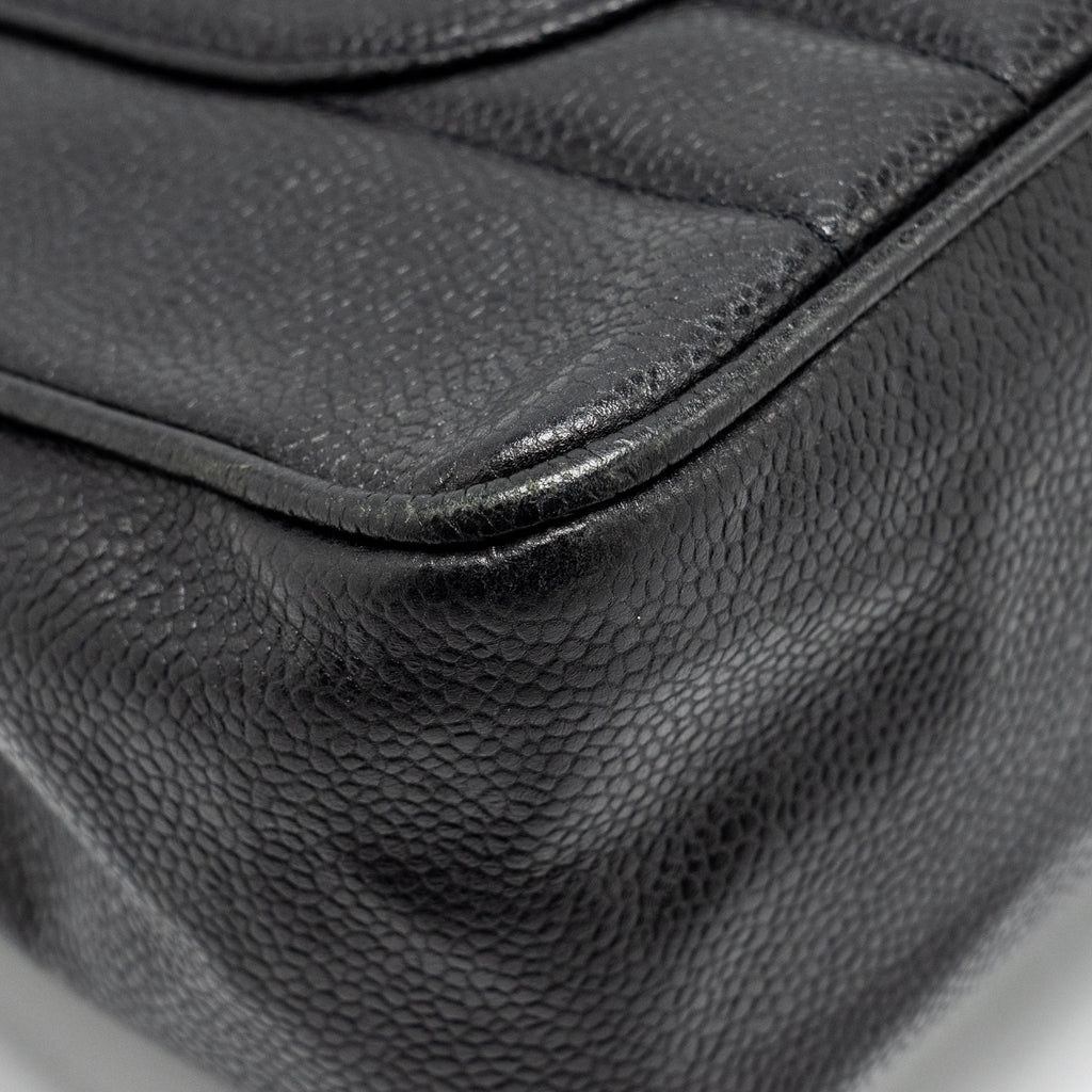 CHANEL VINTAGE VERTICAL JUMBO FLAP BAG CAVIAR BLACK GHW