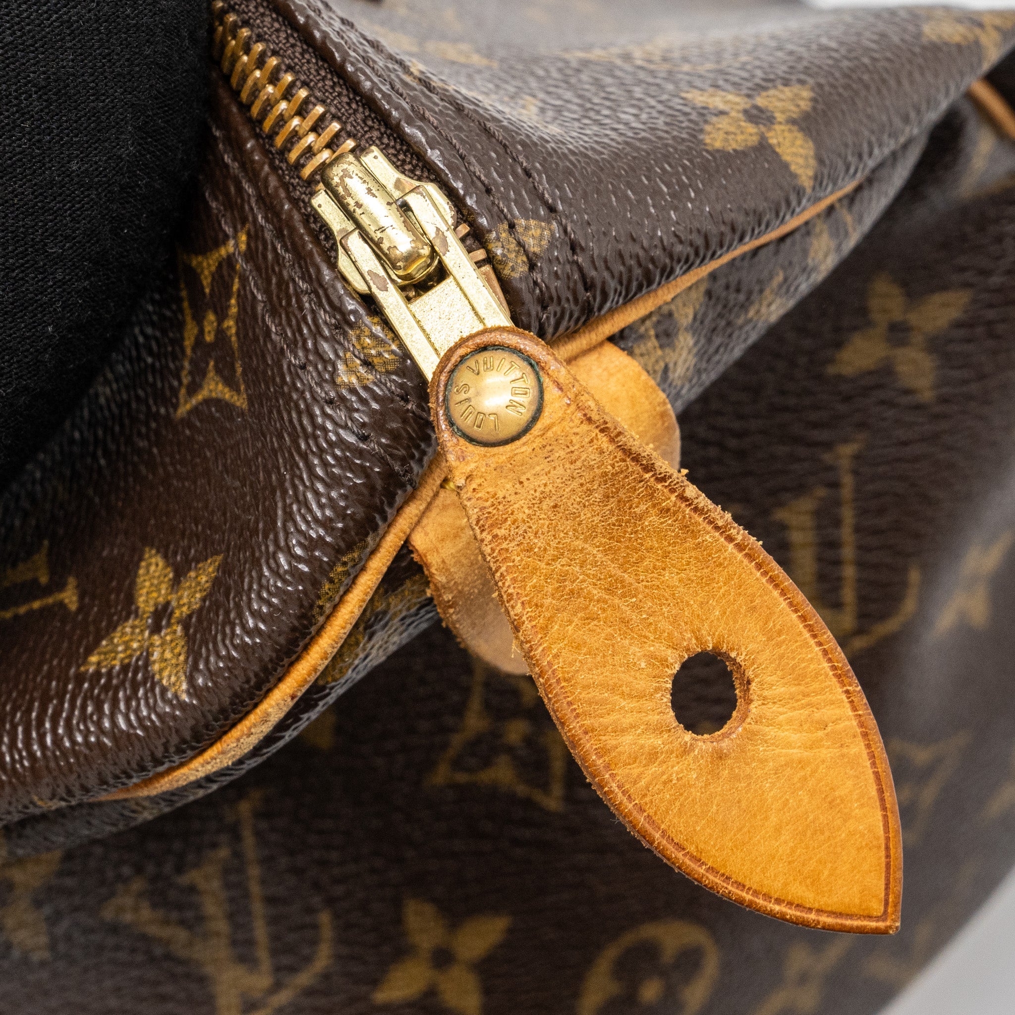 LOUIS VUITTON SPEEDY 30 MONOGRAM CANVAS GHW