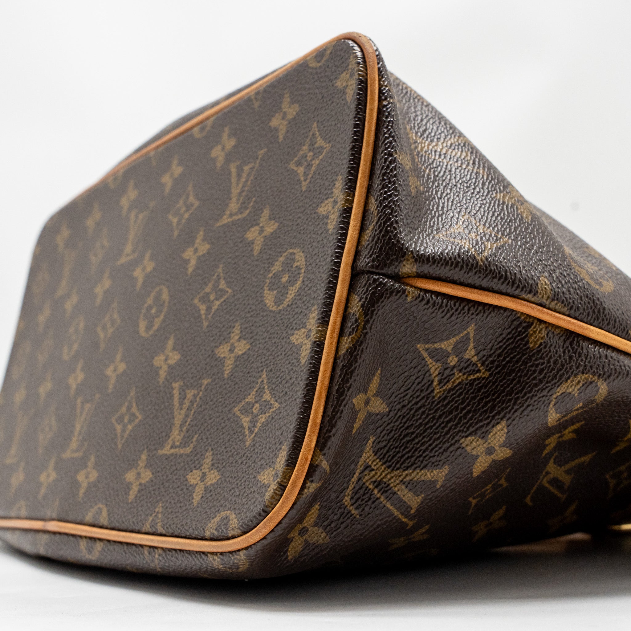 LOUIS VUITTON PALERMO PM MONOGRAM CANVAS GHW