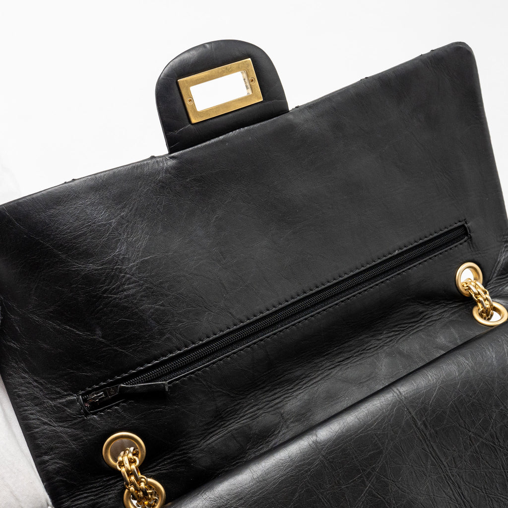 CHANEL MAXI 2.55 REISSUE DOUBLE FLAP BAG AGED CALFSKIN BLACK GHW