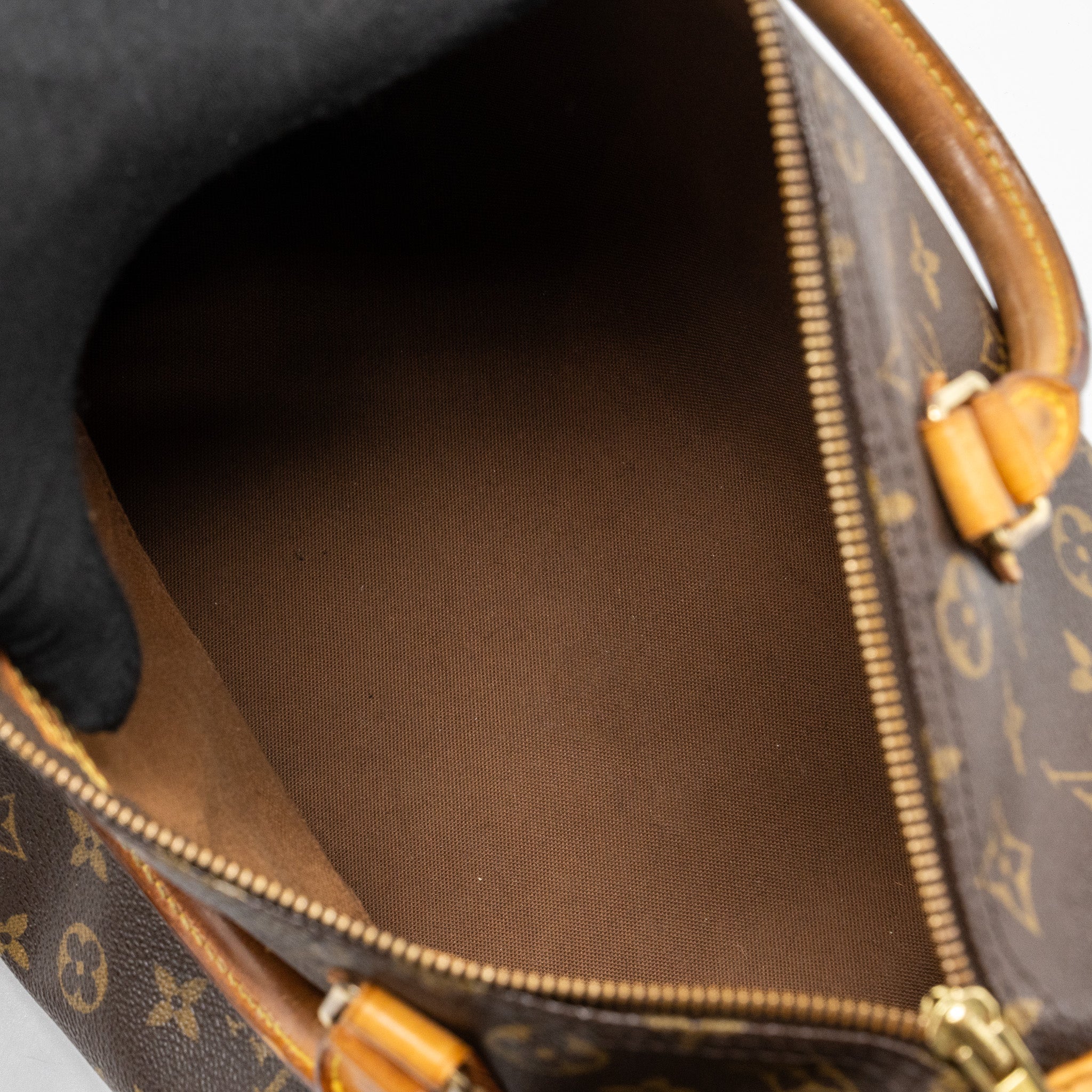 LOUIS VUITTON SPEEDY 30 MONOGRAM CANVAS GHW