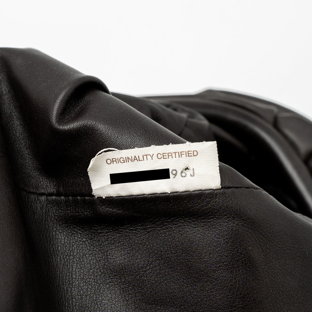 BOTTEGA VENETA CLUTCH CALFSKIN DARK BROWN GHW