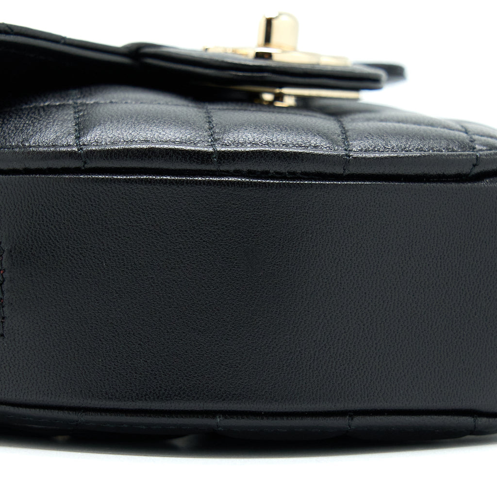 CHANEL 22S SMALL HEART BAG LAMBSKIN BLACK LGHW