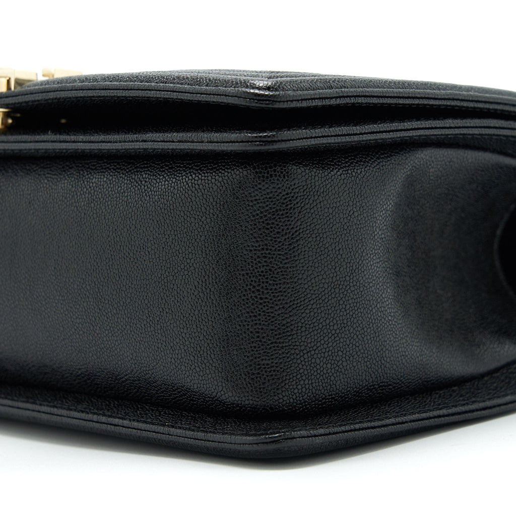 CHANEL MEDIUM BOY CHEVRON CAVIAR BLACK LGHW