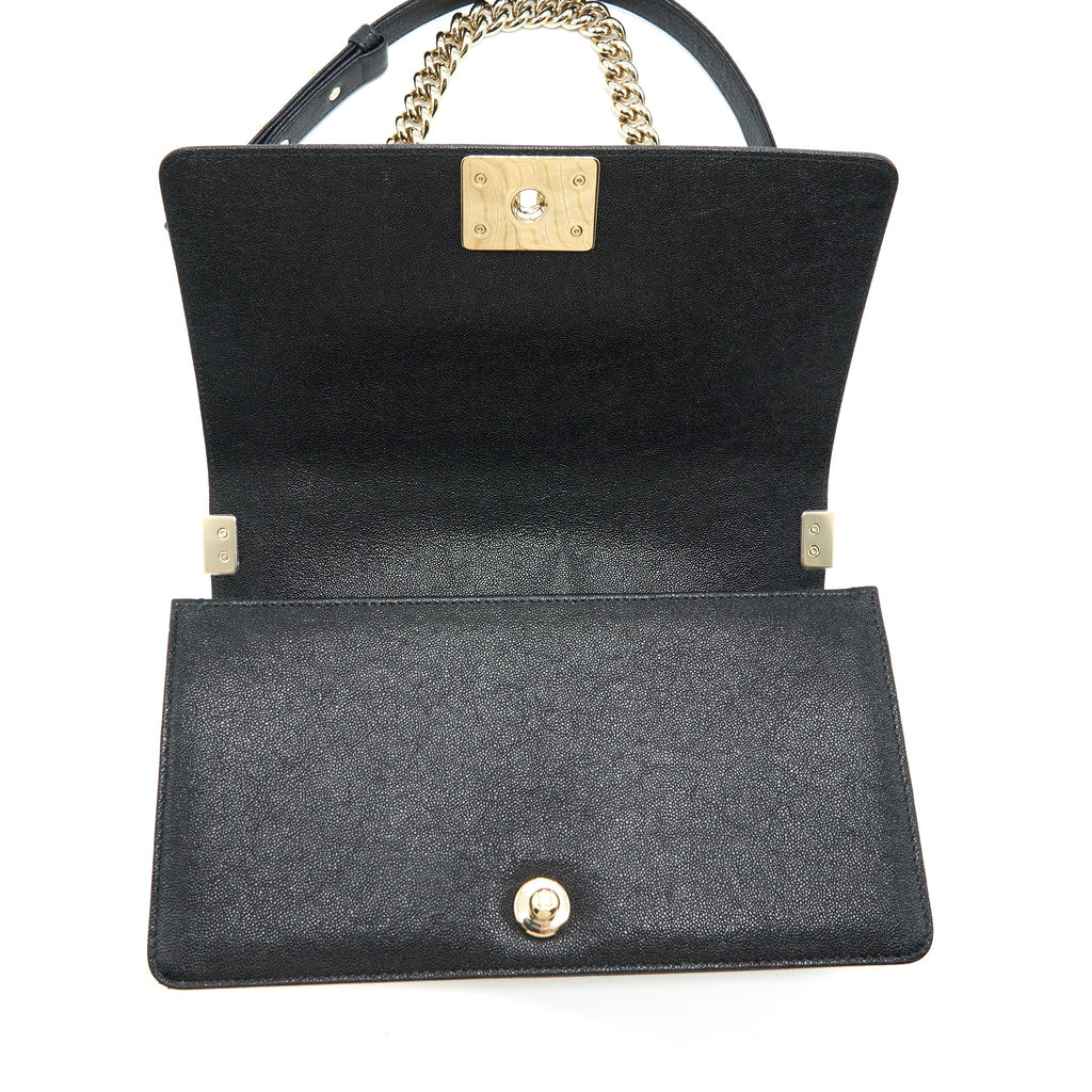 CHANEL MEDIUM BOY CHEVRON CAVIAR BLACK LGHW