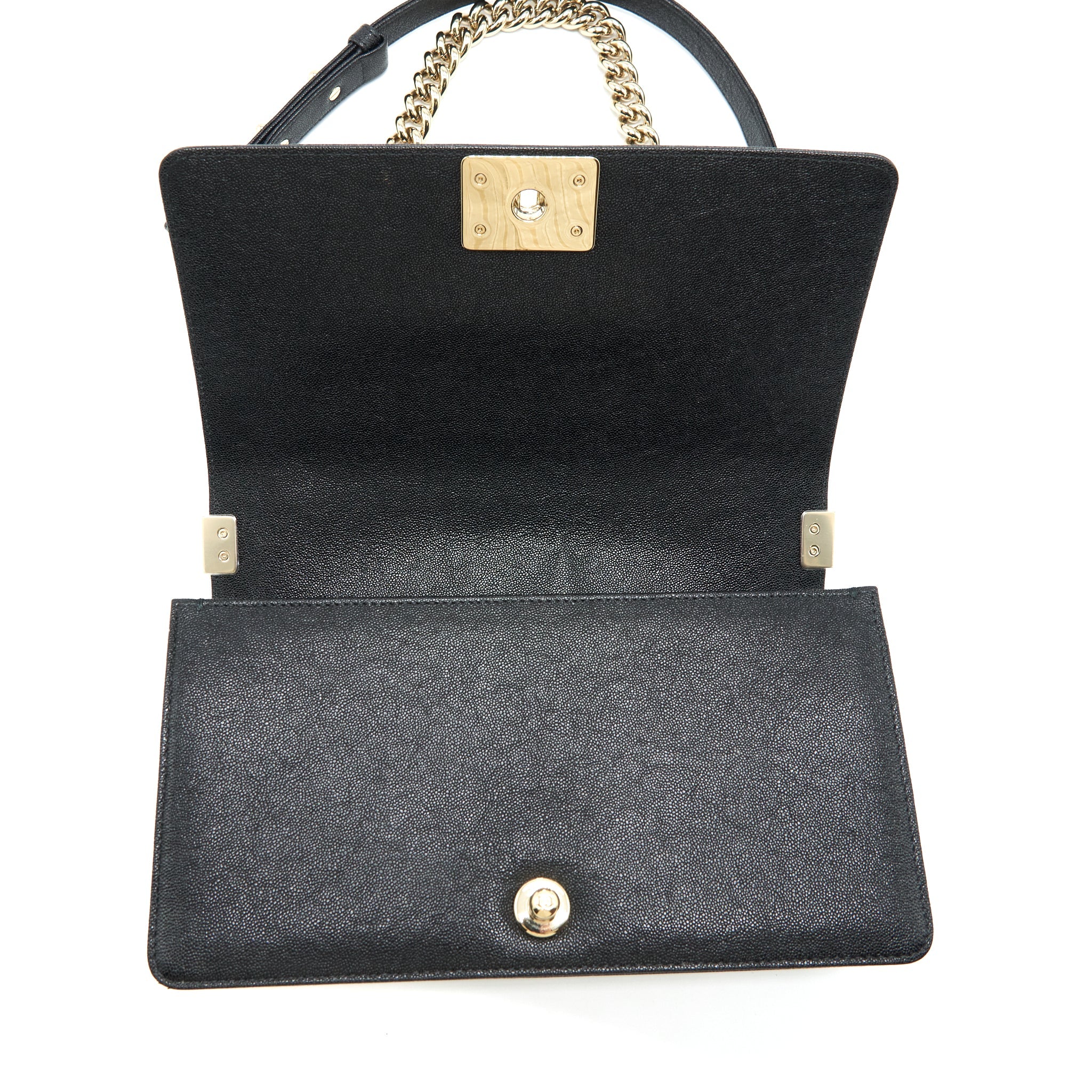 CHANEL MEDIUM BOY CHEVRON CAVIAR BLACK LGHW