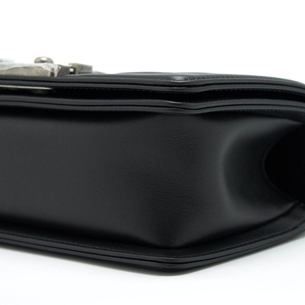 CHANEL SMALL BOY CALFSKIN BLACK RUTHENIUM SLIVER HARDWARE