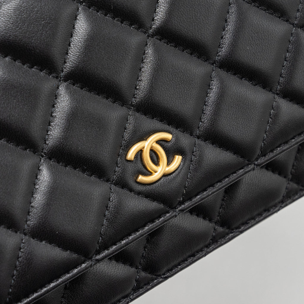 CHANEL COCO HEART WALLET ON CHAIN LAMBSKIN BLACK GHW (MICROCHIP)