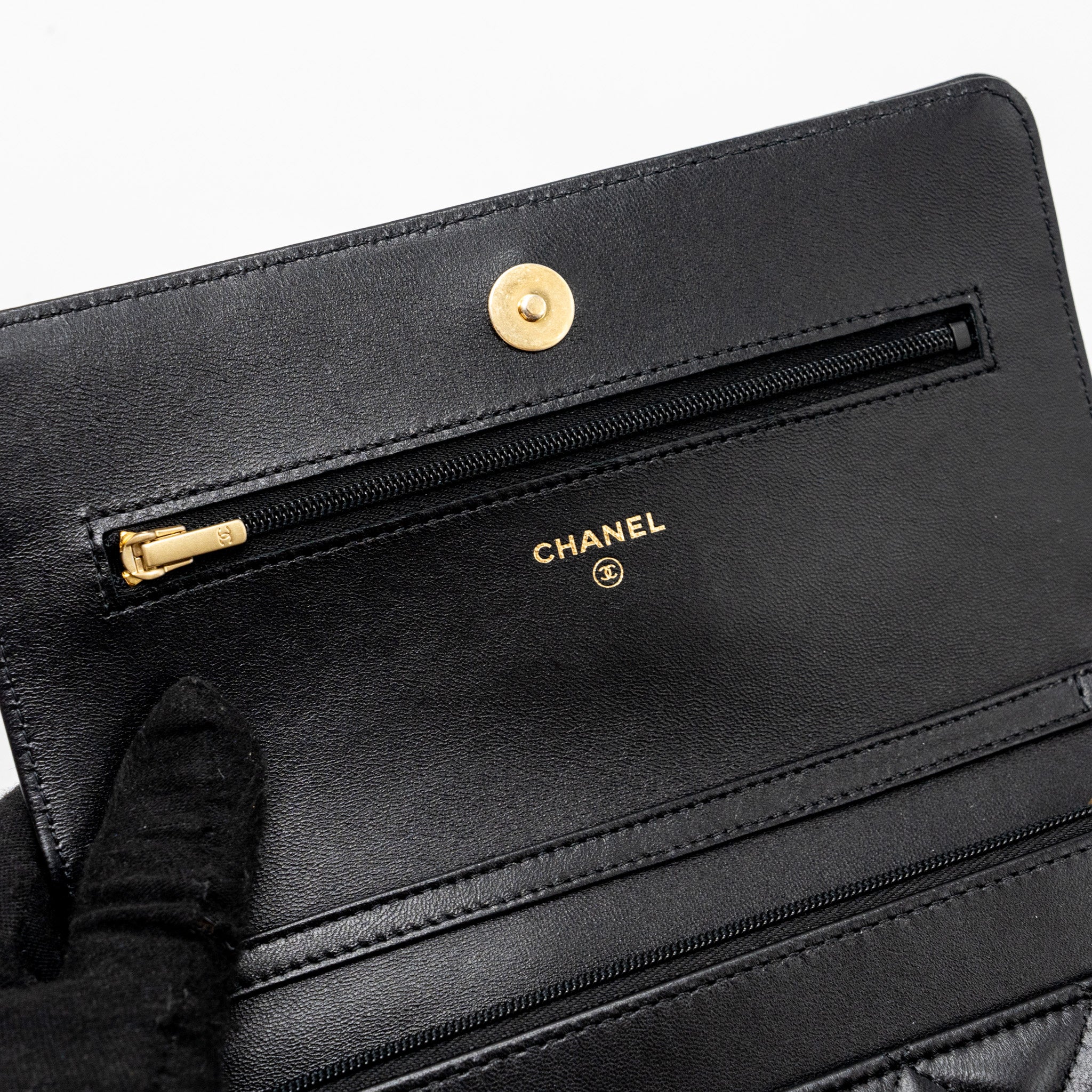CHANEL COCO HEART WALLET ON CHAIN LAMBSKIN BLACK GHW (MICROCHIP)
