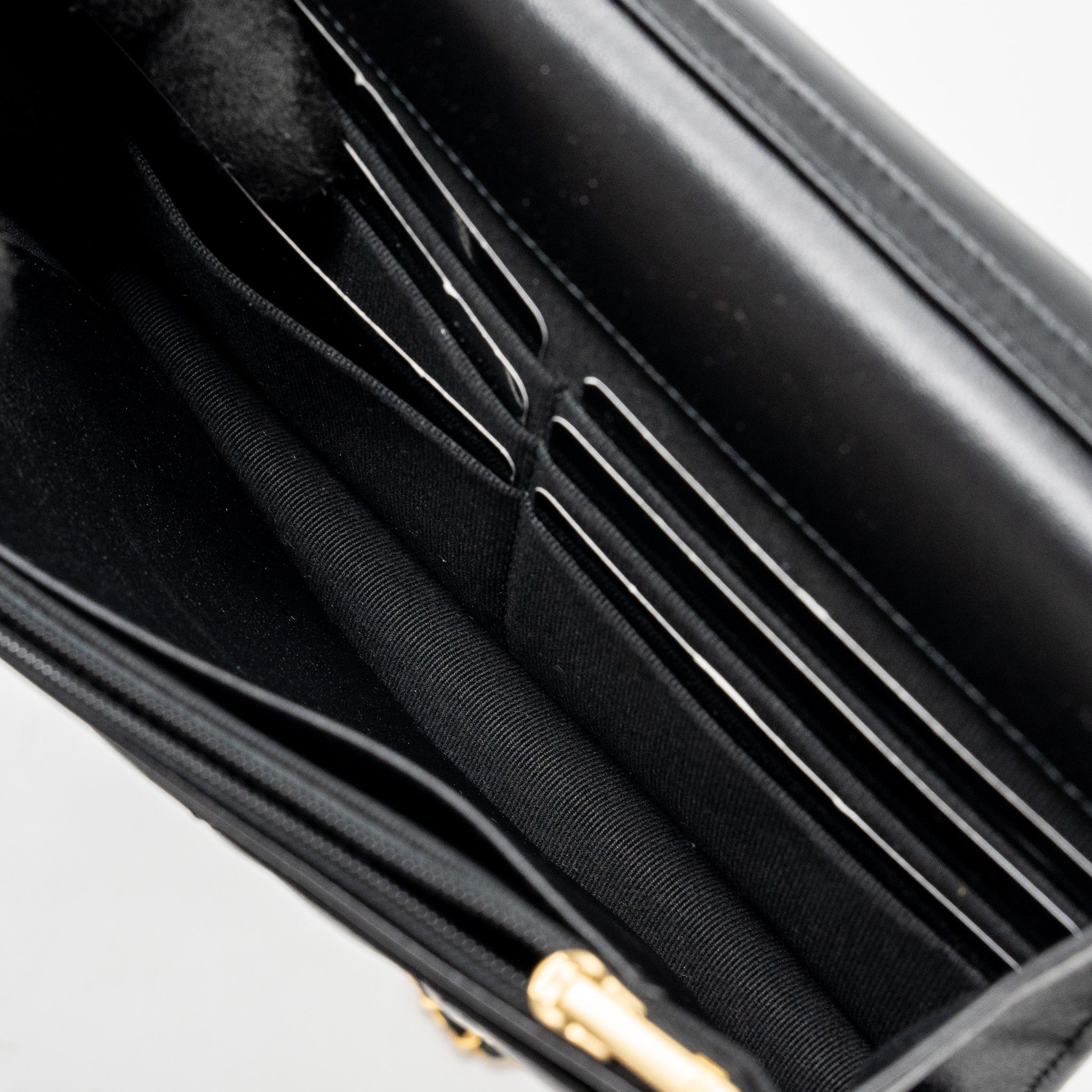 CHANEL COCO HEART WALLET ON CHAIN LAMBSKIN BLACK GHW (MICROCHIP)