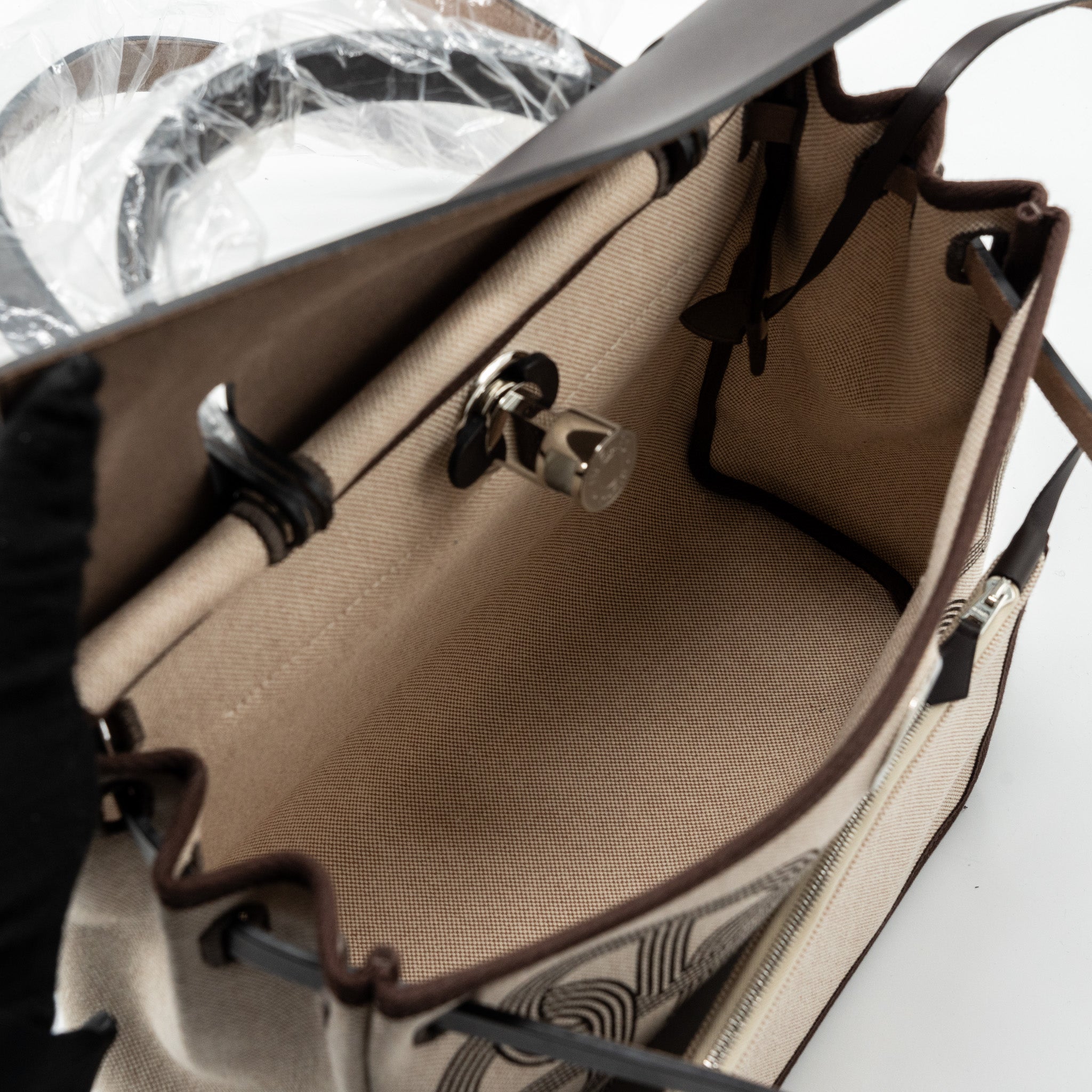 HERMES HERBAG 31 ZIP BAG TOILE H PLUME HUNTER/ CANVAS EBENE/ ECRU/ BEIGE/ EBENE SHW