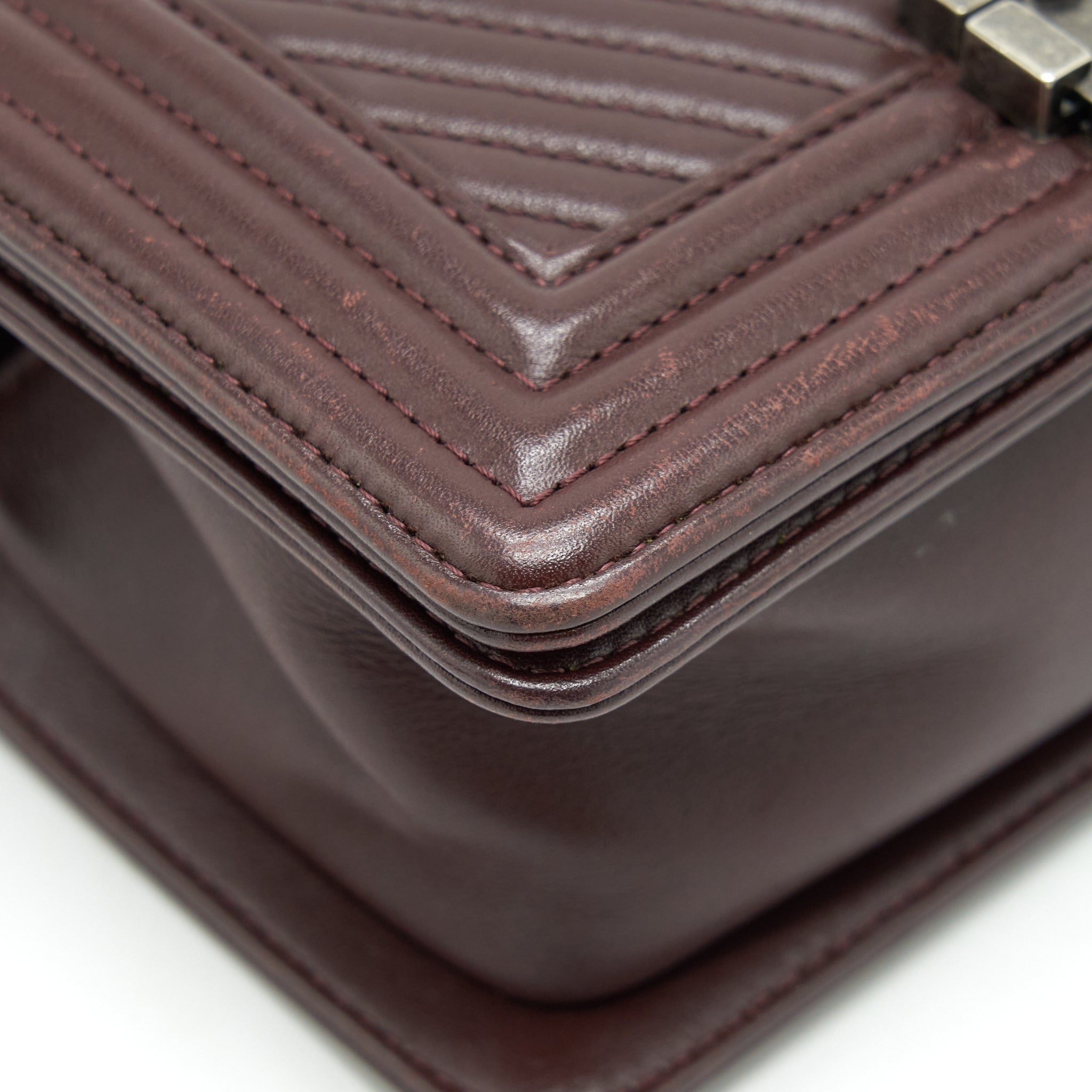 CHANEL CHEVRON SMALL BOY BAG LAMBSKIN BURGUNDY RUTHENIUM HARDWARE