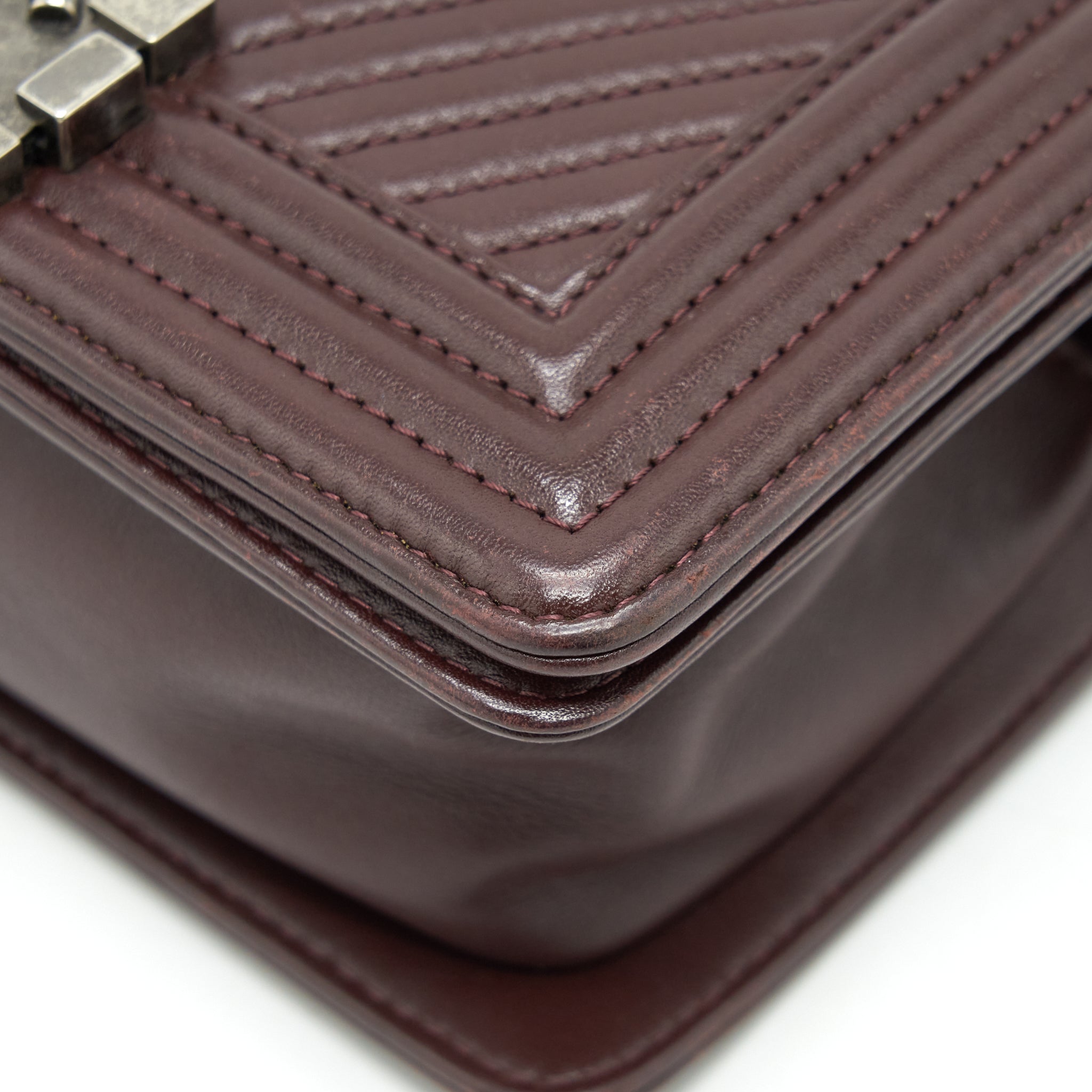 CHANEL CHEVRON SMALL BOY BAG LAMBSKIN BURGUNDY RUTHENIUM HARDWARE