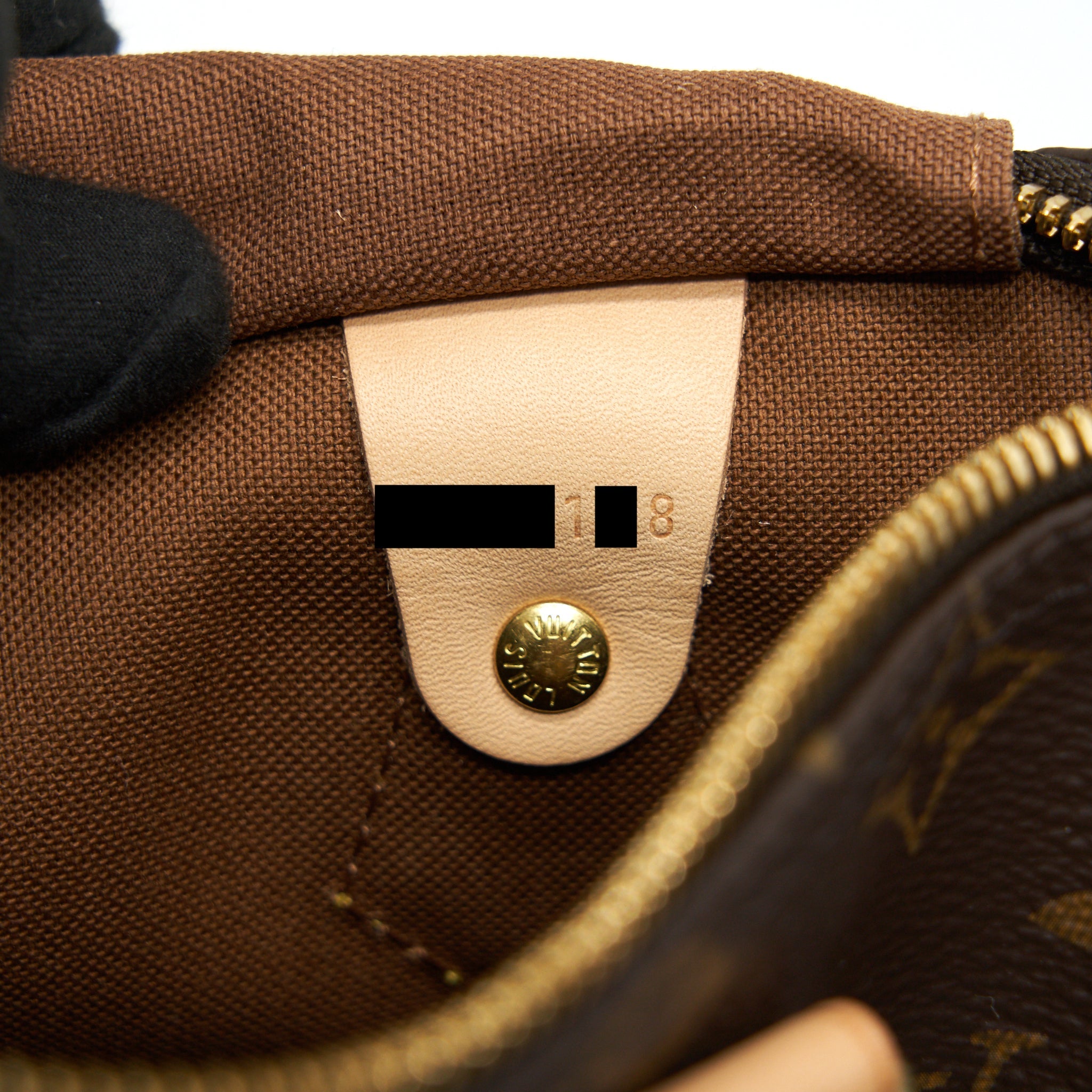 LOUIS VUITTON SPEEDY 25 MONOGRAM CANVAS WITH INITIAL