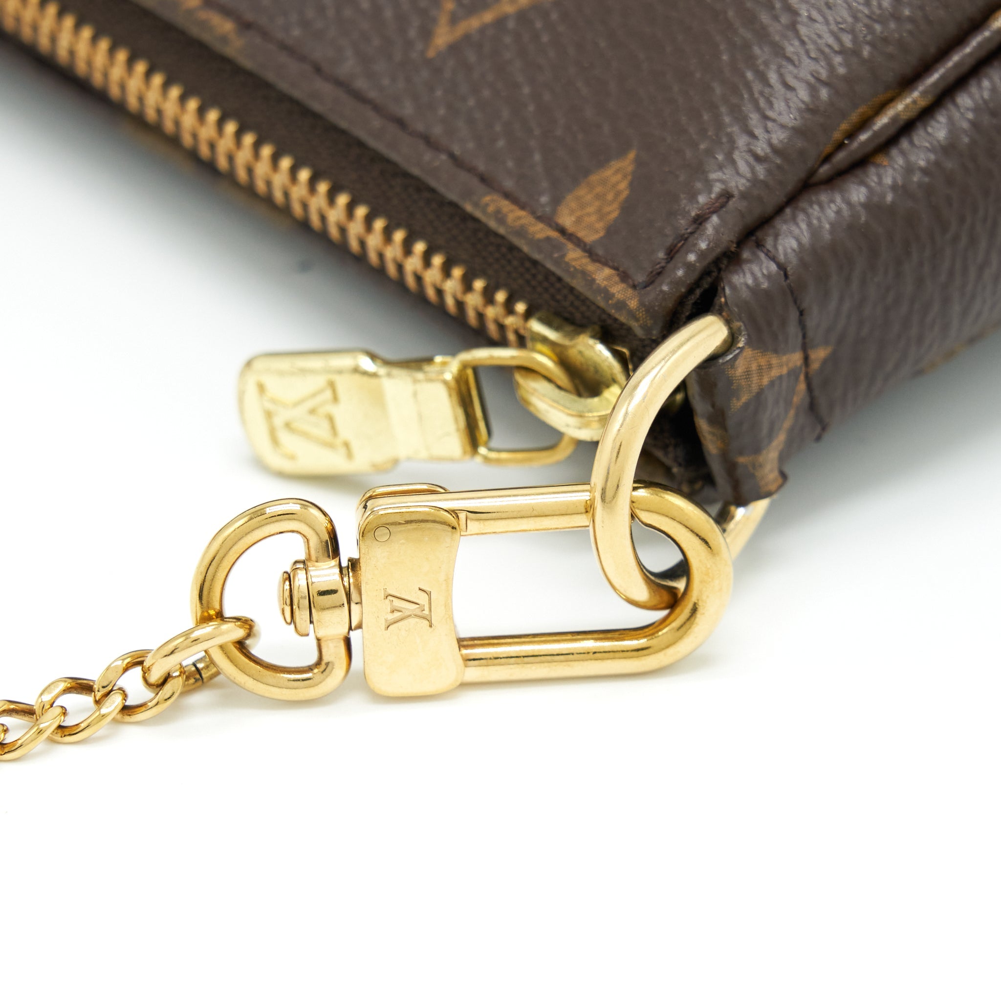 LOUIS VUITTON MINI POCHETTE MONOGRAM CANVAS GHW