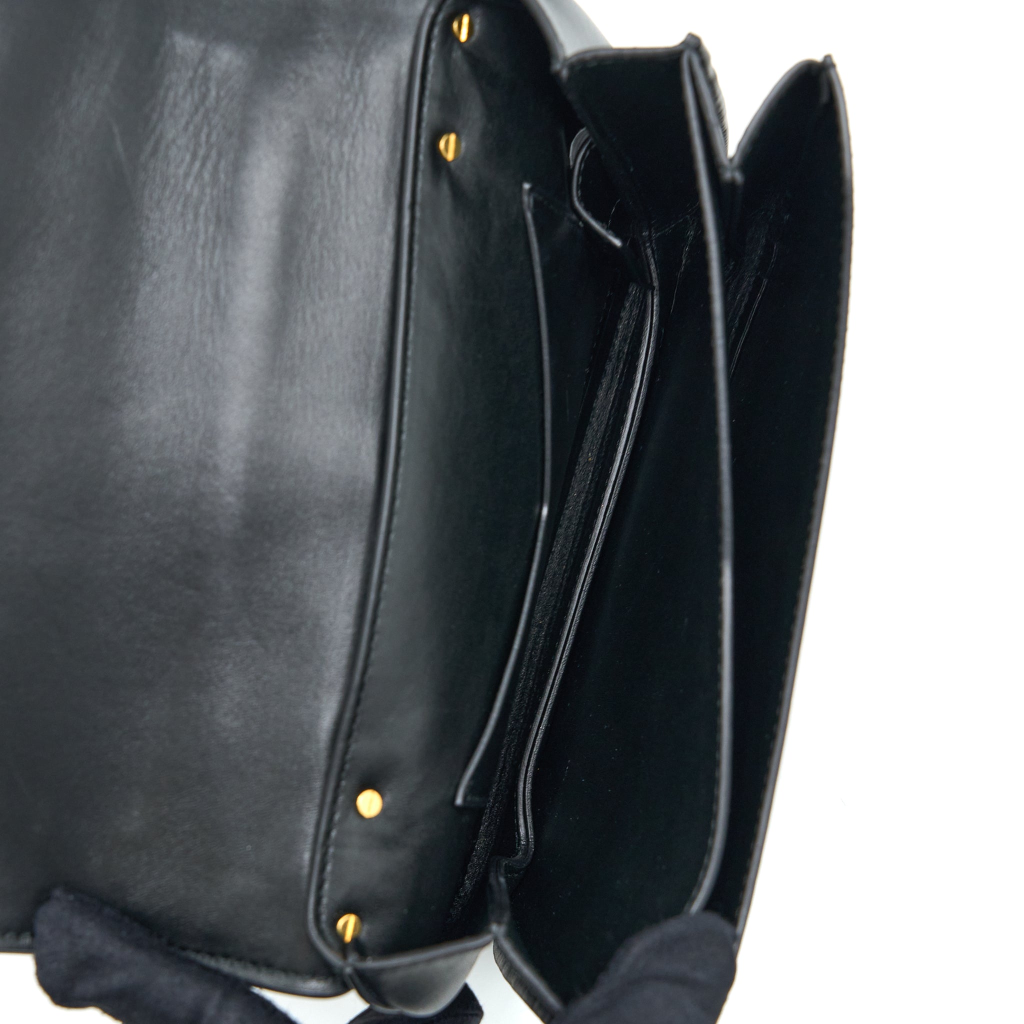 BOTTEGA VENETA SMALL MOUNT BAG CALFSKIN BLACK GHW