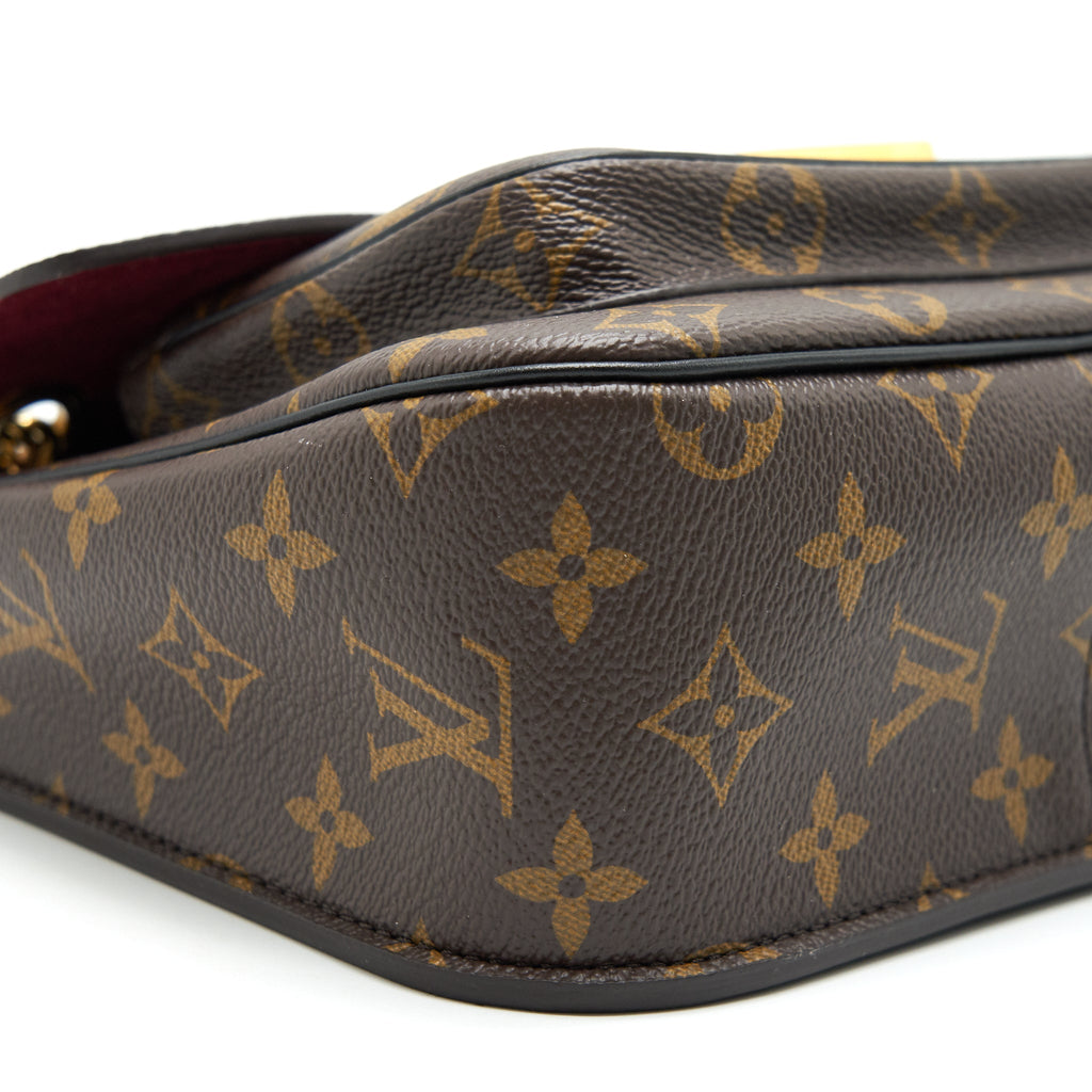 LOUIS VUITTON PASSY MONOGRAM CANVAS