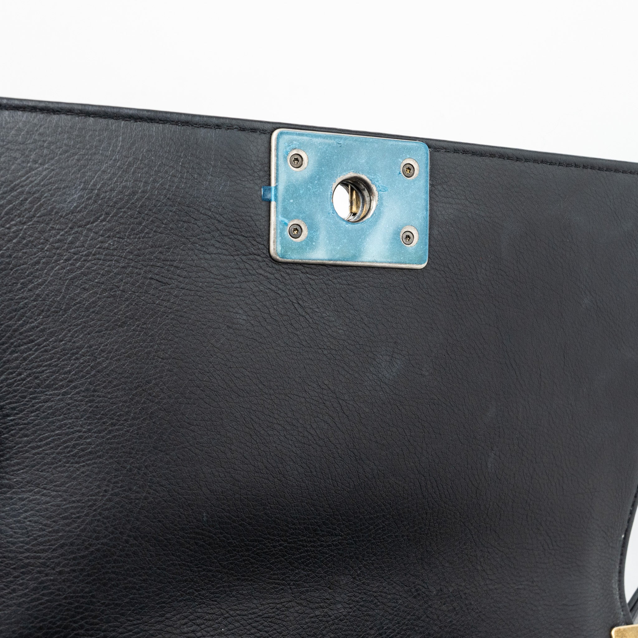 CHANEL MEDIUM BOY BAG CALFSKIN BLACK MULTICOLOUR HARDWARE