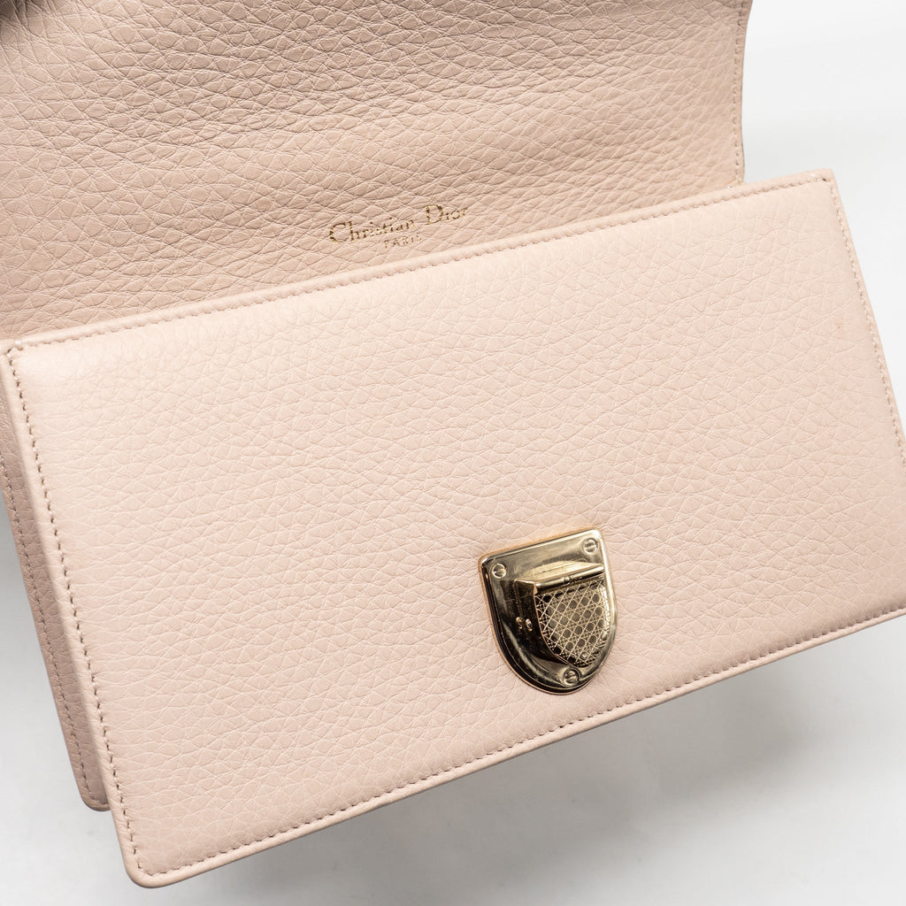 DIOR SMALL DIORAMA GRAINED CALFSKIN LIGHT PINK LGHW
