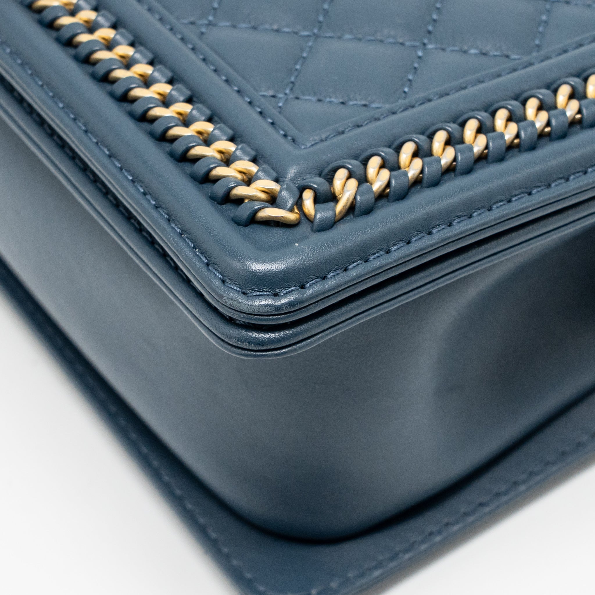 CHANEL TOP HANDLE BOY BAG CALFSKIN BLUE GHW