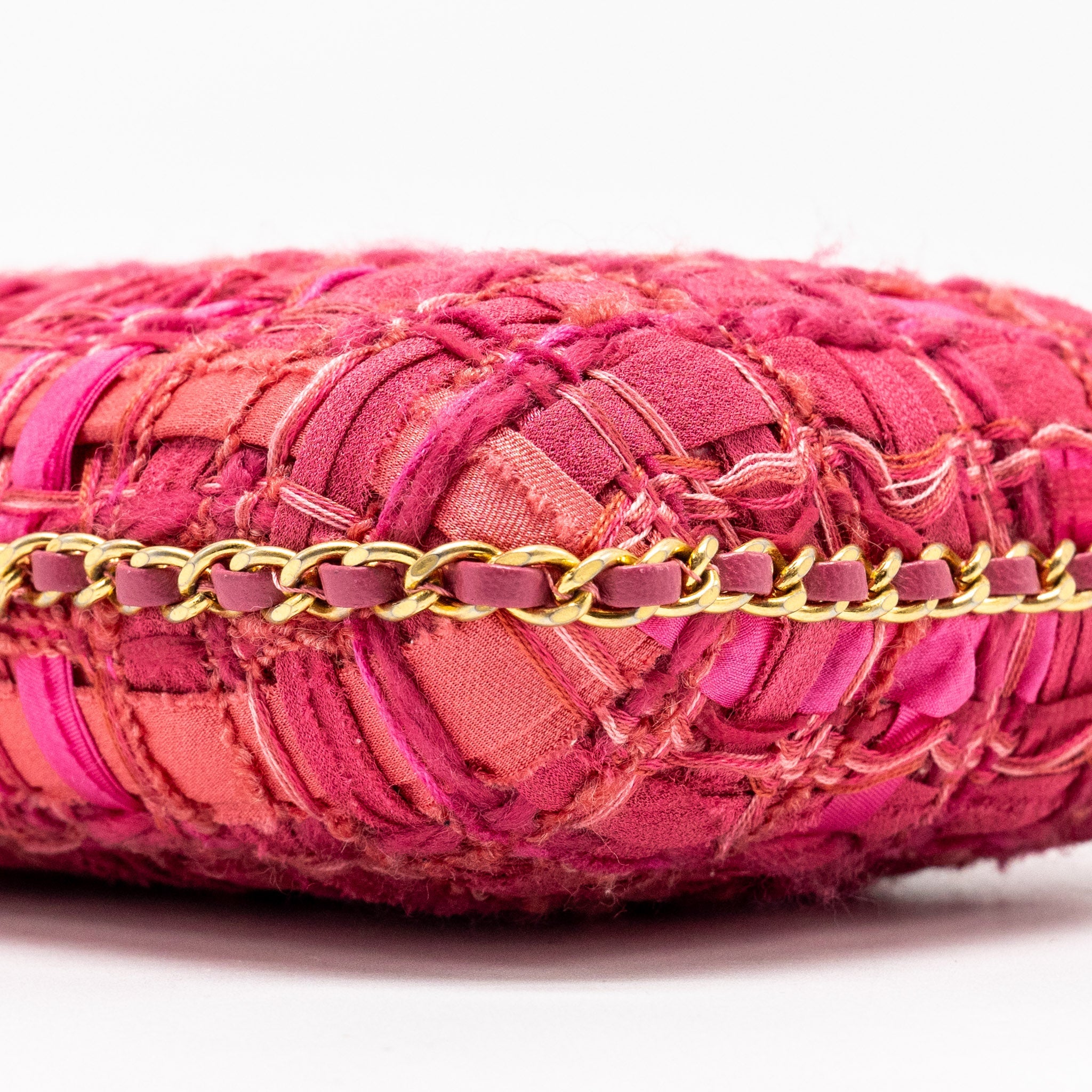 CHANEL VERTICAL PHONE CASE TWEED PINK GHW