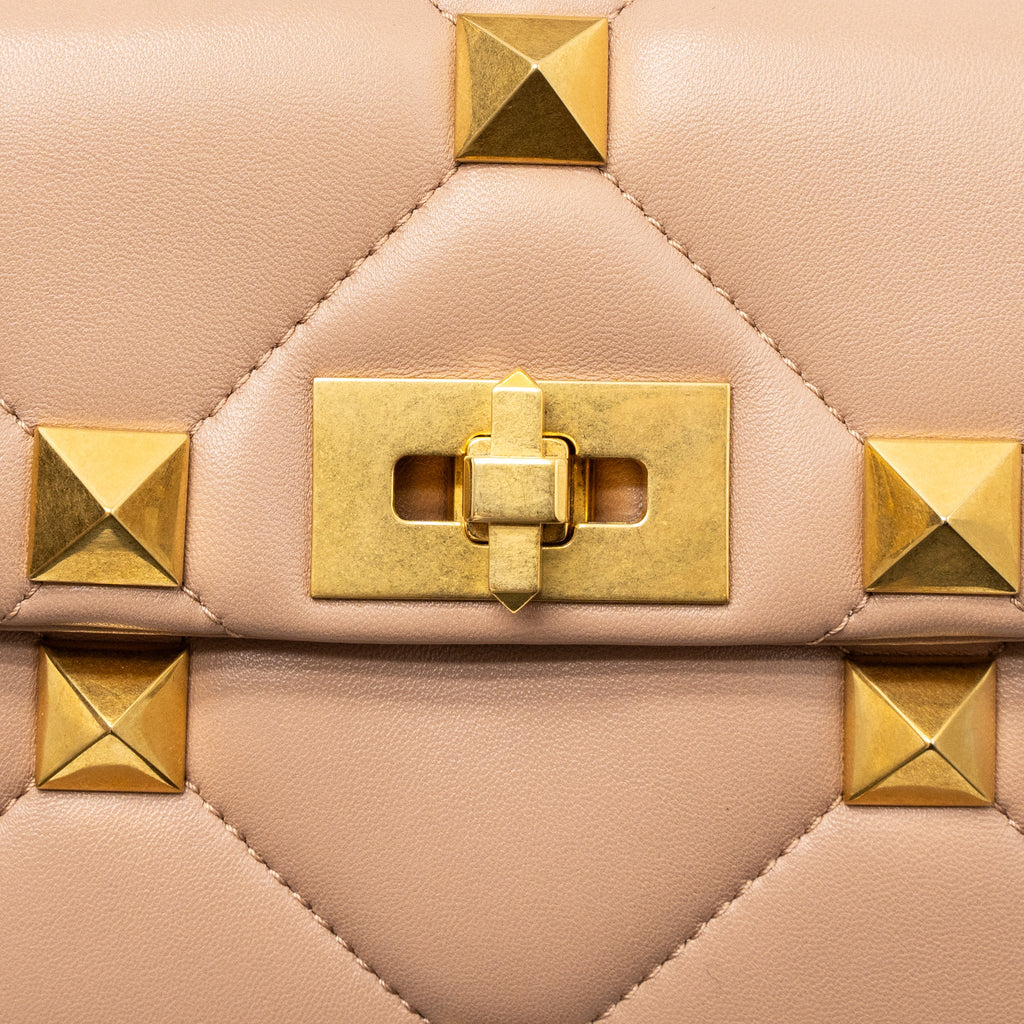 VALENTINO MEDIUM ROMAN STUD SHOULDER BAG NAPPA POUDRE GHW