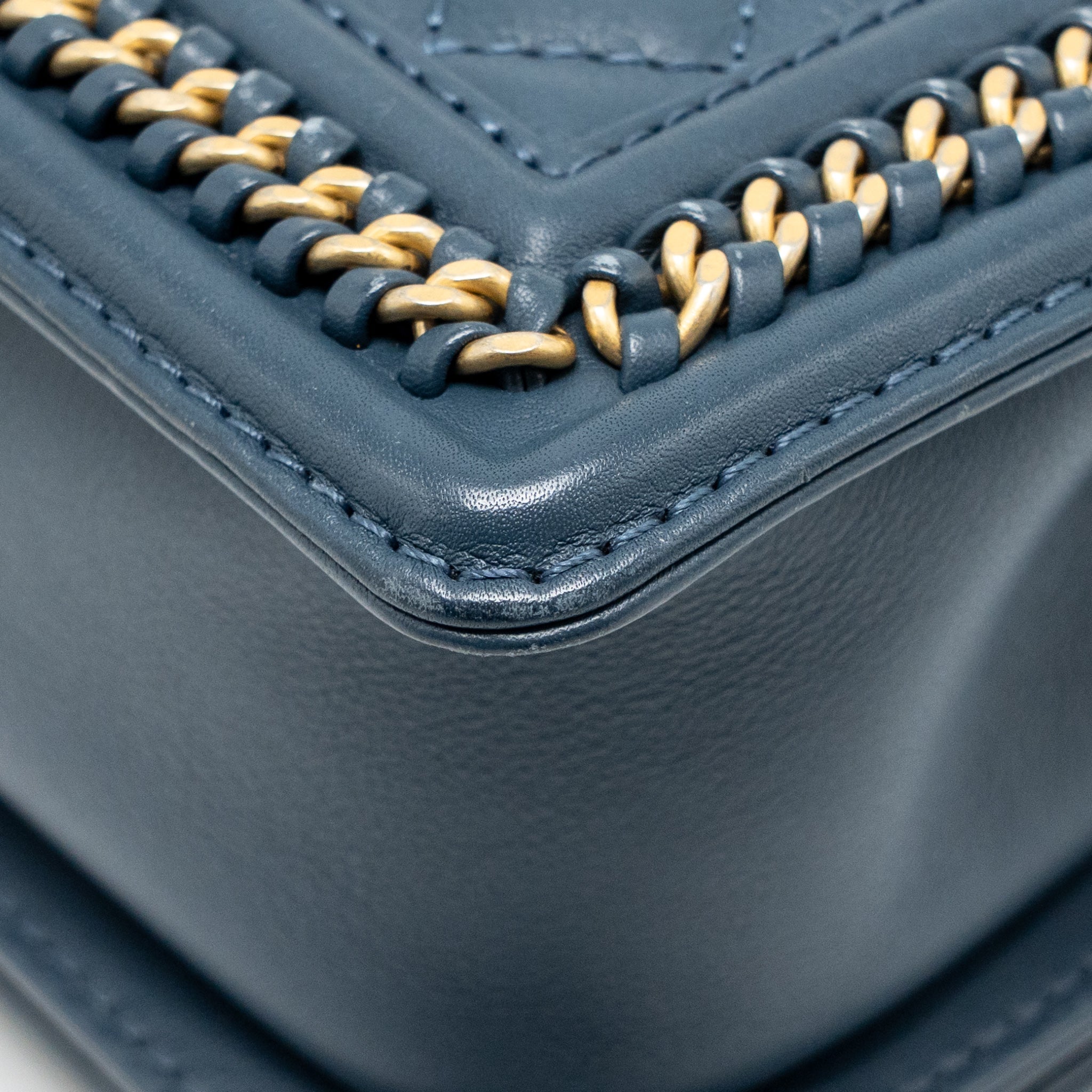 CHANEL TOP HANDLE BOY BAG CALFSKIN BLUE GHW