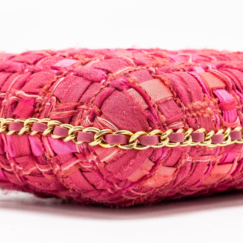 CHANEL VERTICAL PHONE CASE TWEED PINK GHW