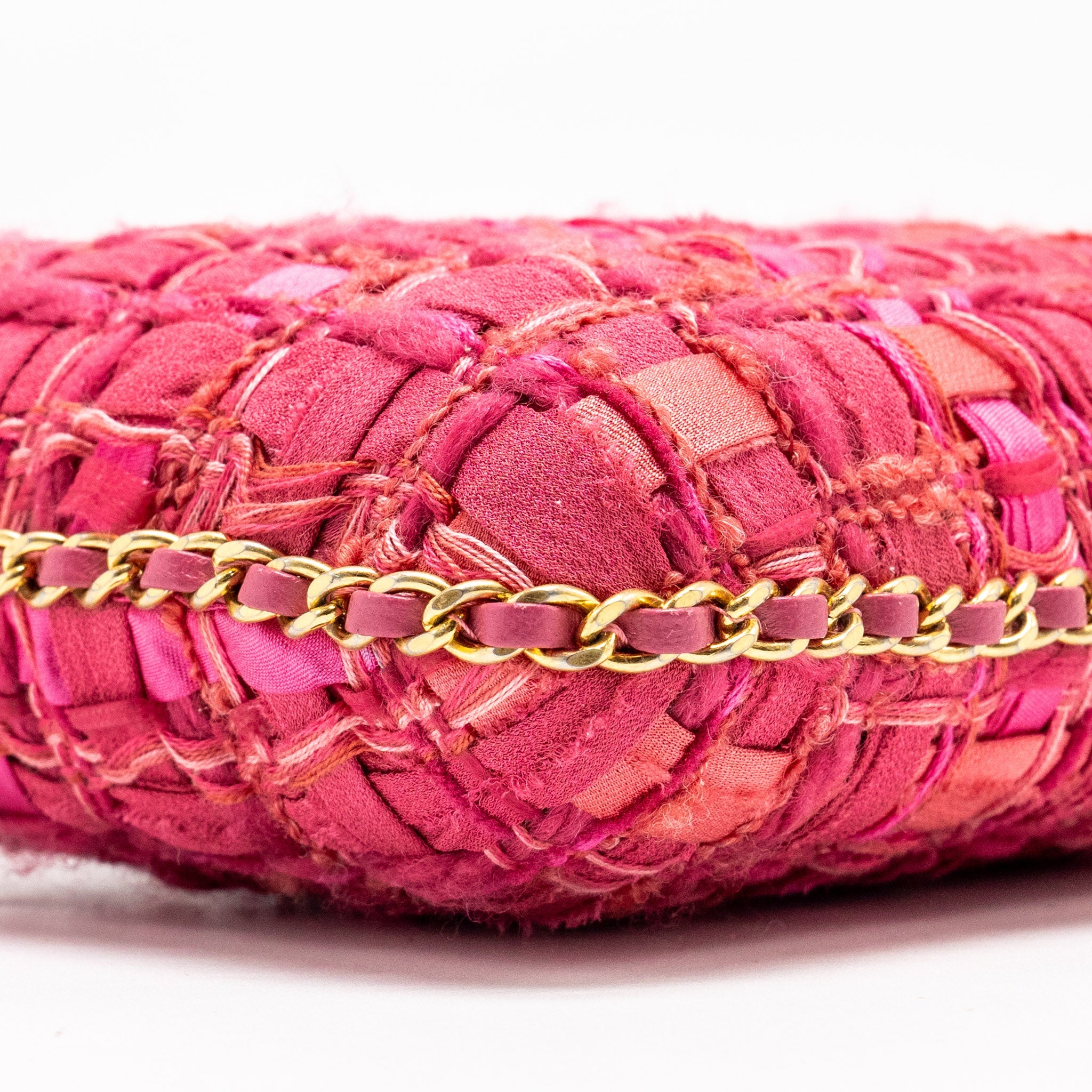 CHANEL VERTICAL PHONE CASE TWEED PINK GHW
