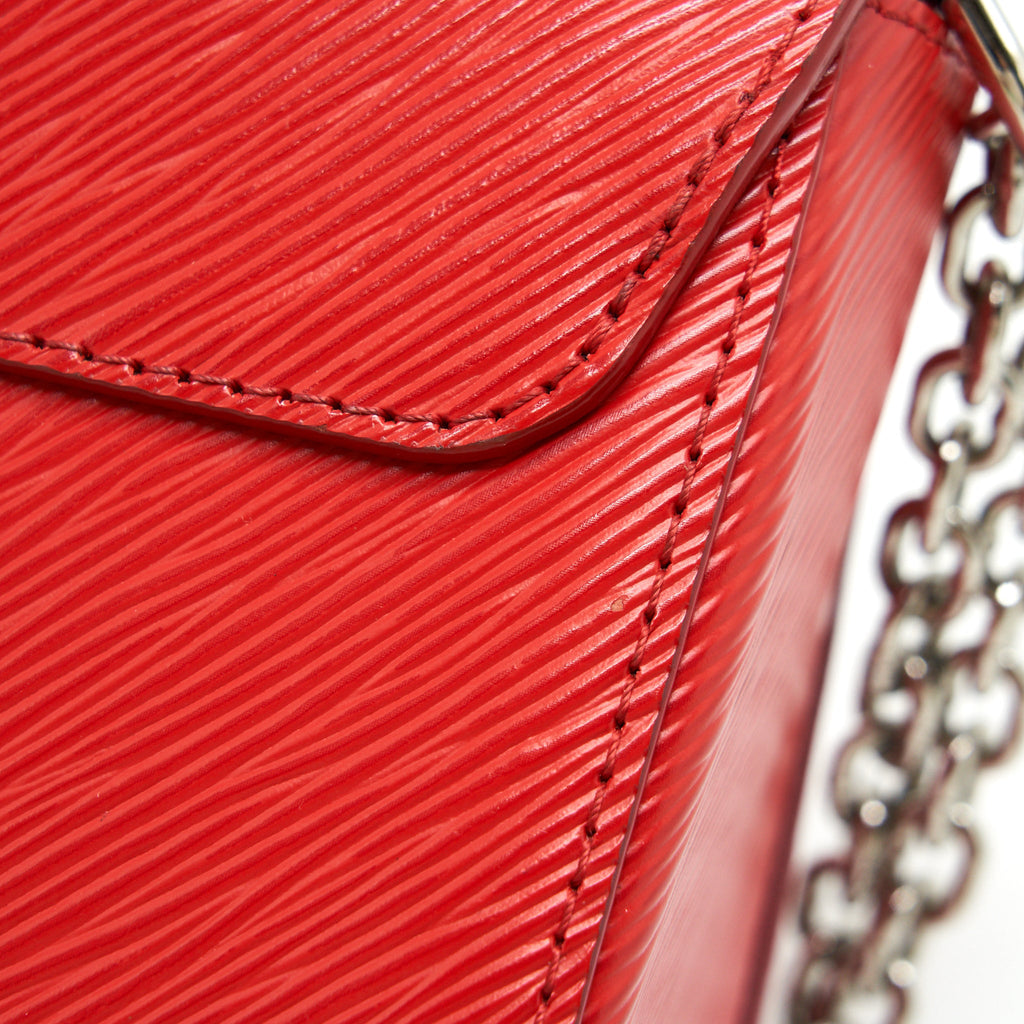 LOUIS VUITTON TWIST BAG MM RED SHW