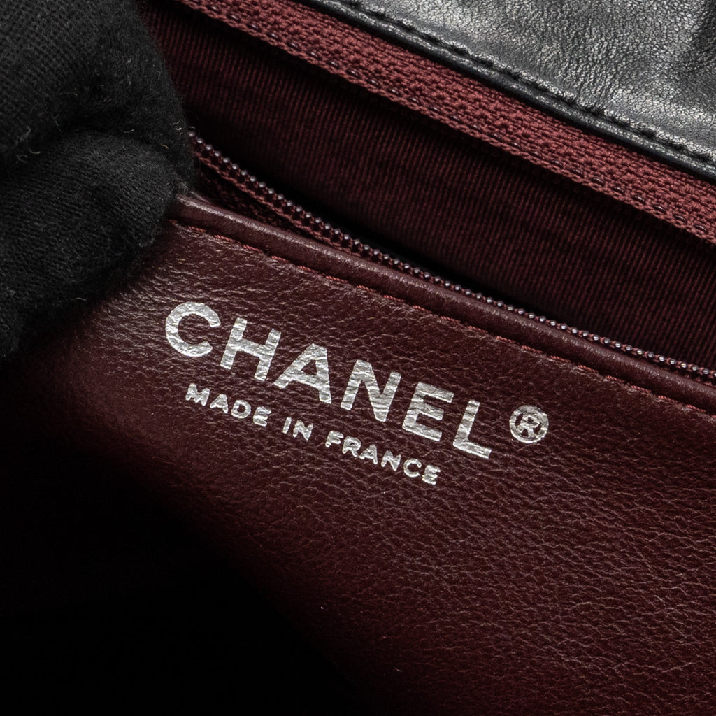 CHANEL CLASSIC JUMBO SINGLE FLAP BAG LAMBSKIN BLACK SHW