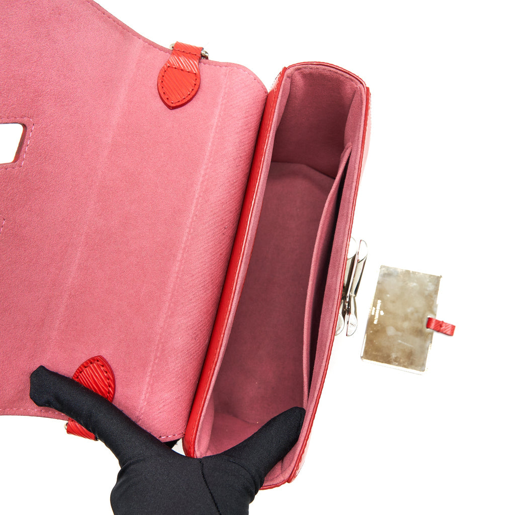 LOUIS VUITTON TWIST BAG MM RED SHW