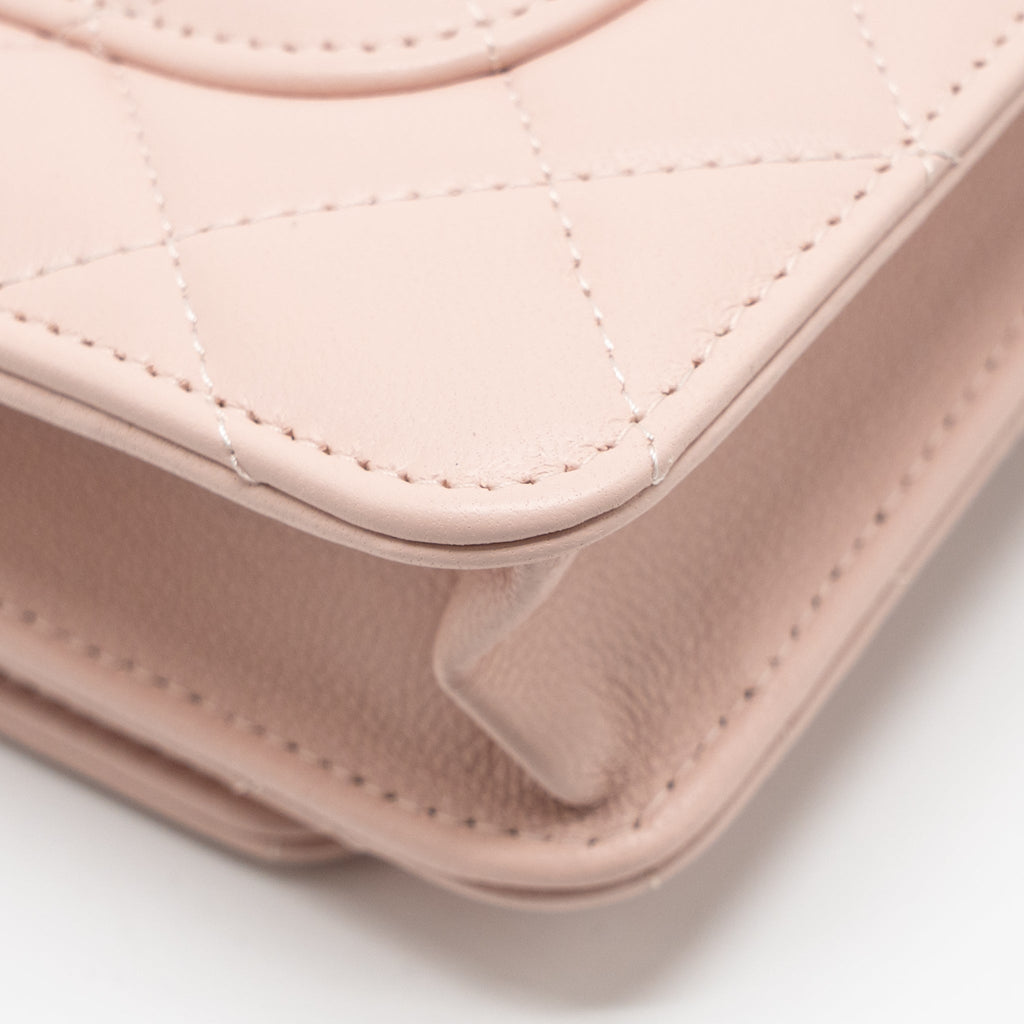 CHANEL PEARL CRUSH WALLET ON CHAIN LAMBSKIN LIGHT PINK GHW (MICROCHIP)