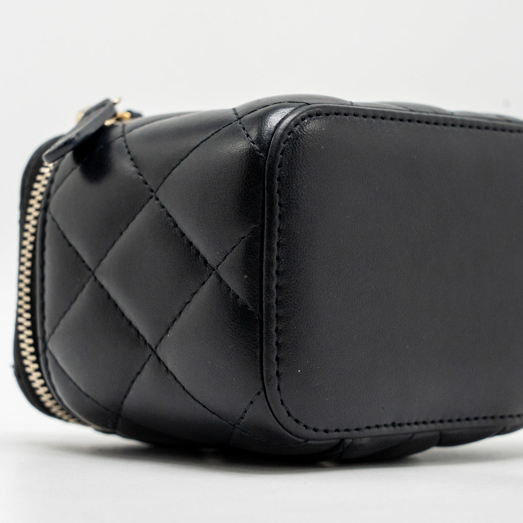 CHANEL 22S PEARL CRUSH MINI VANITY WITH CHAIN LAMBSKIN BLACK GHW
