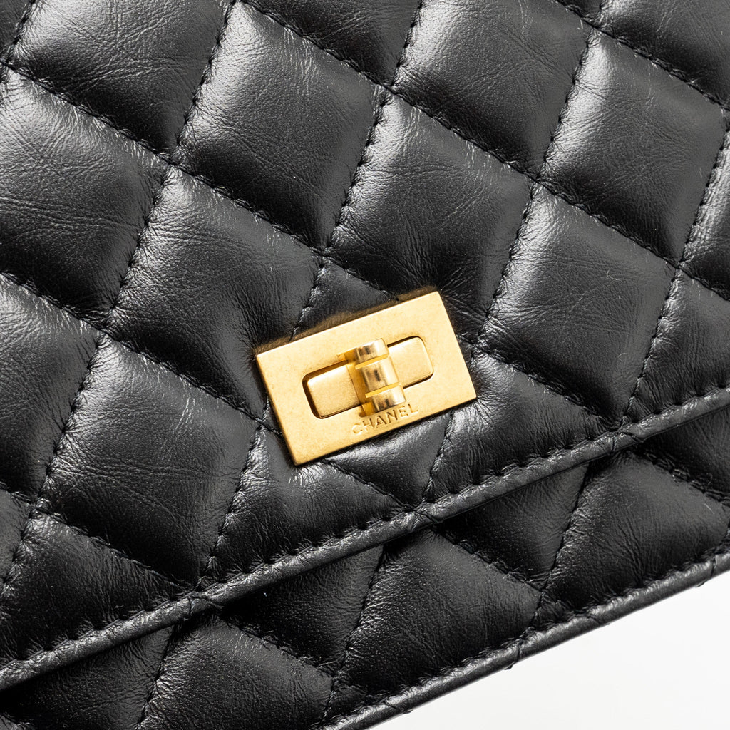 CHANEL 2.55 REISSUE WALLET ON CHAIN AGED CALFSKIN BLACK GHW (MICROCHIP)