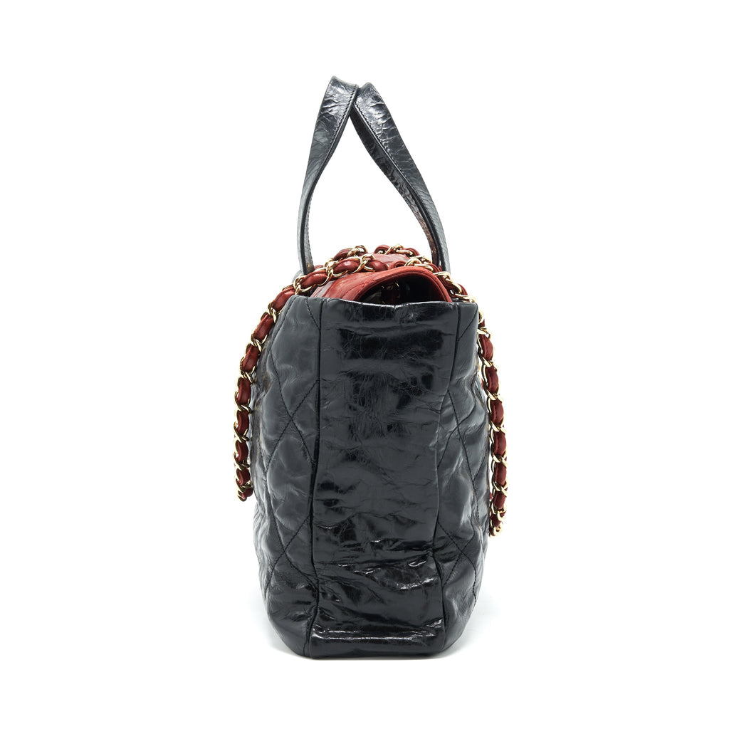 CHANEL CALFSKIN TOTE BAG WITH CHAIN BLACK AND RED GHW