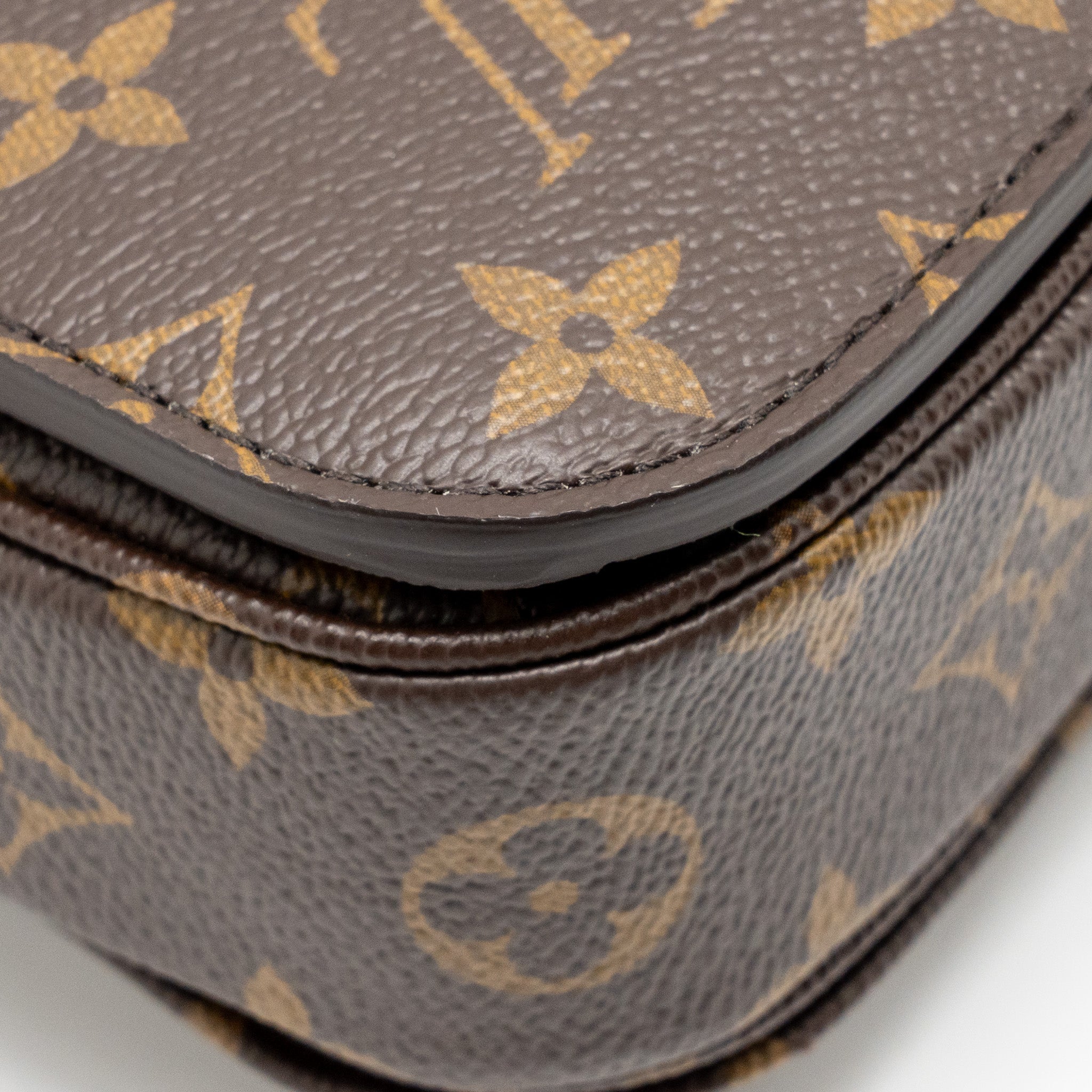 LOUIS VUITTON POCHETTE MÉTIS MONOGRAM CANVAS GHW