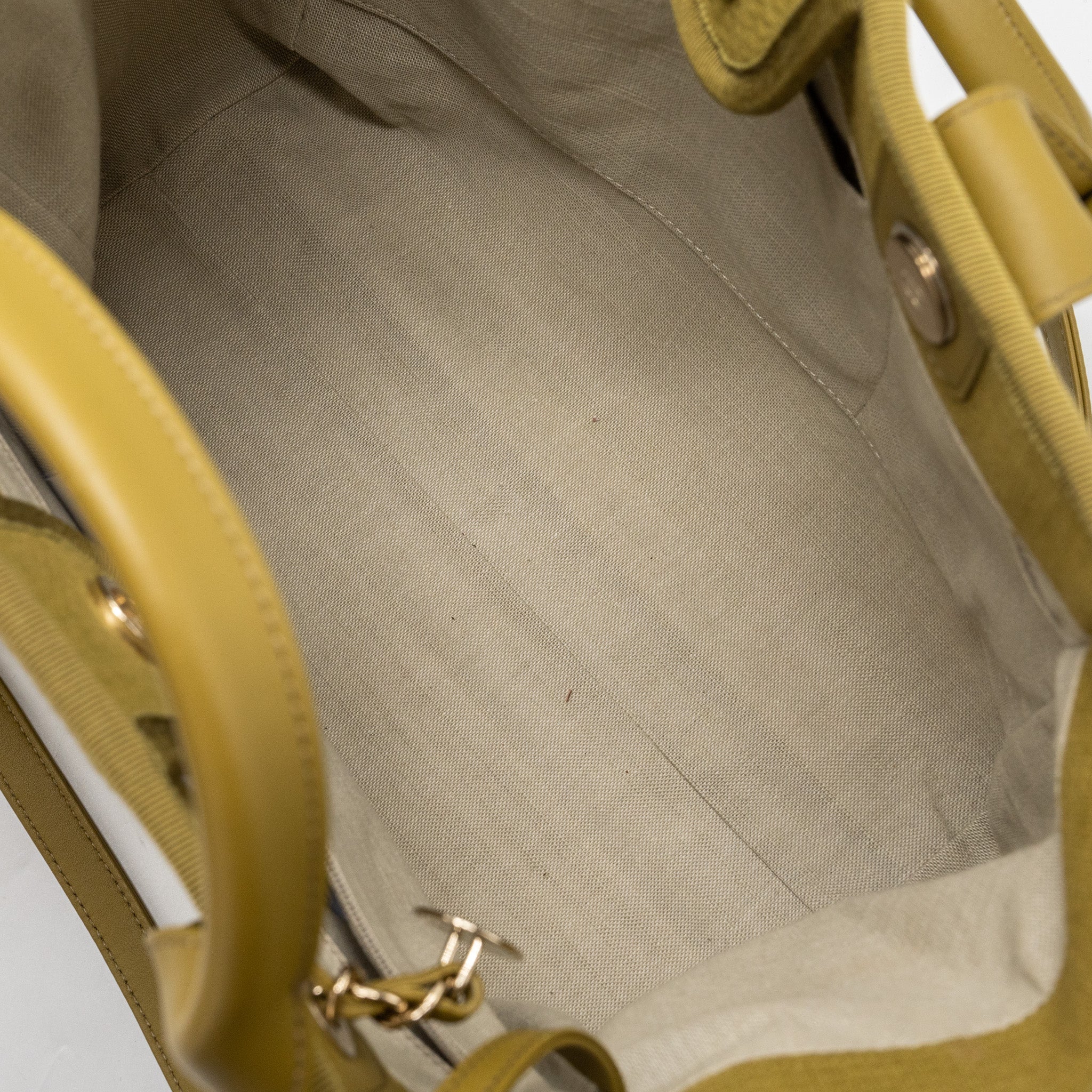 CHANEL DEAUVILLE TOTE BAG CANVAS OLIVE GREEN LGHW (MICROCHIP)