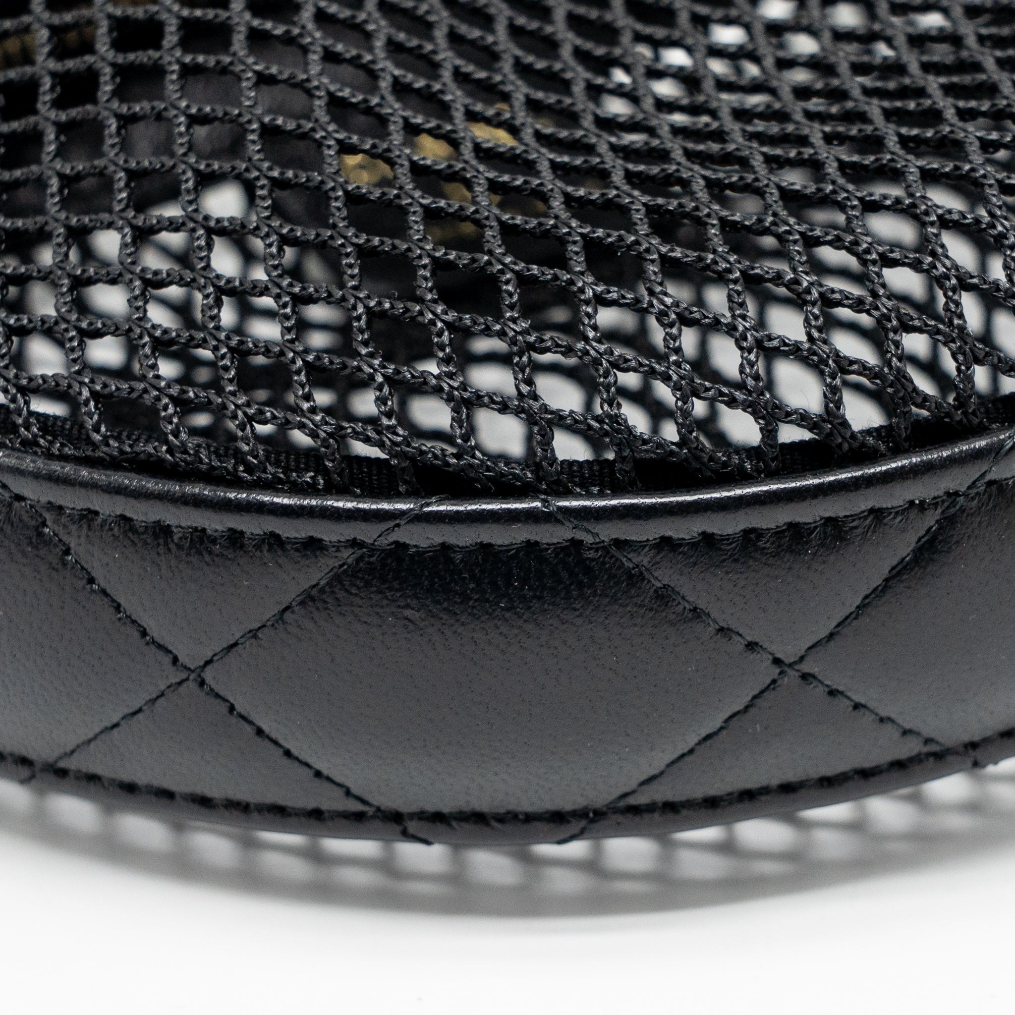 CHANEL 25S HALF MOON CLUTCH MESH/ LAMBSKIN BLACK LGHW (MICROCHIP)